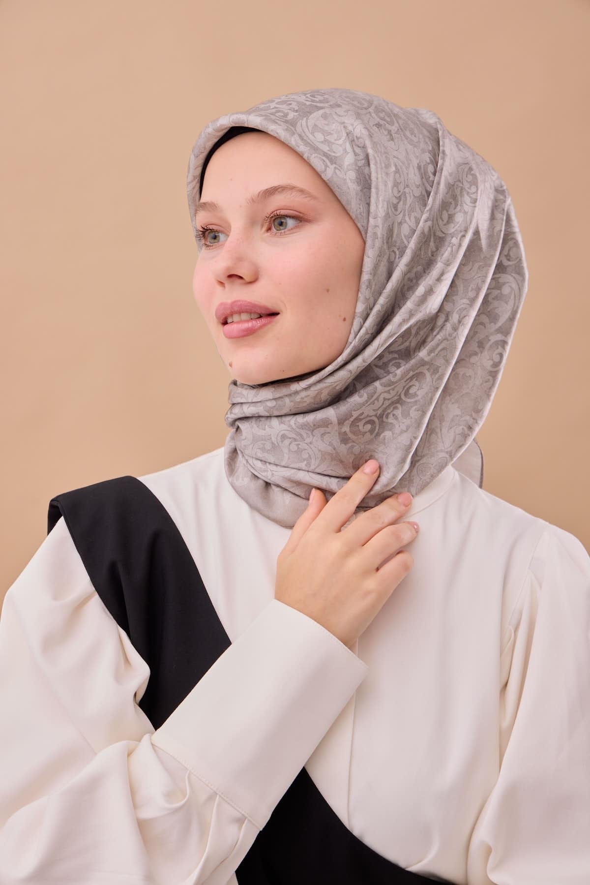 Silk Home SHiny ScarfSilk Home SHiny Eşarp 75012-09