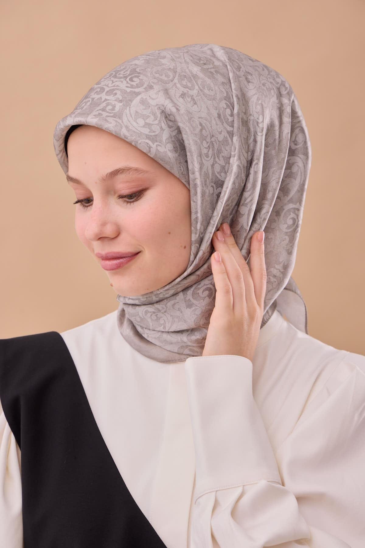 Silk Home SHiny ScarfSilk Home SHiny Eşarp 75012-09