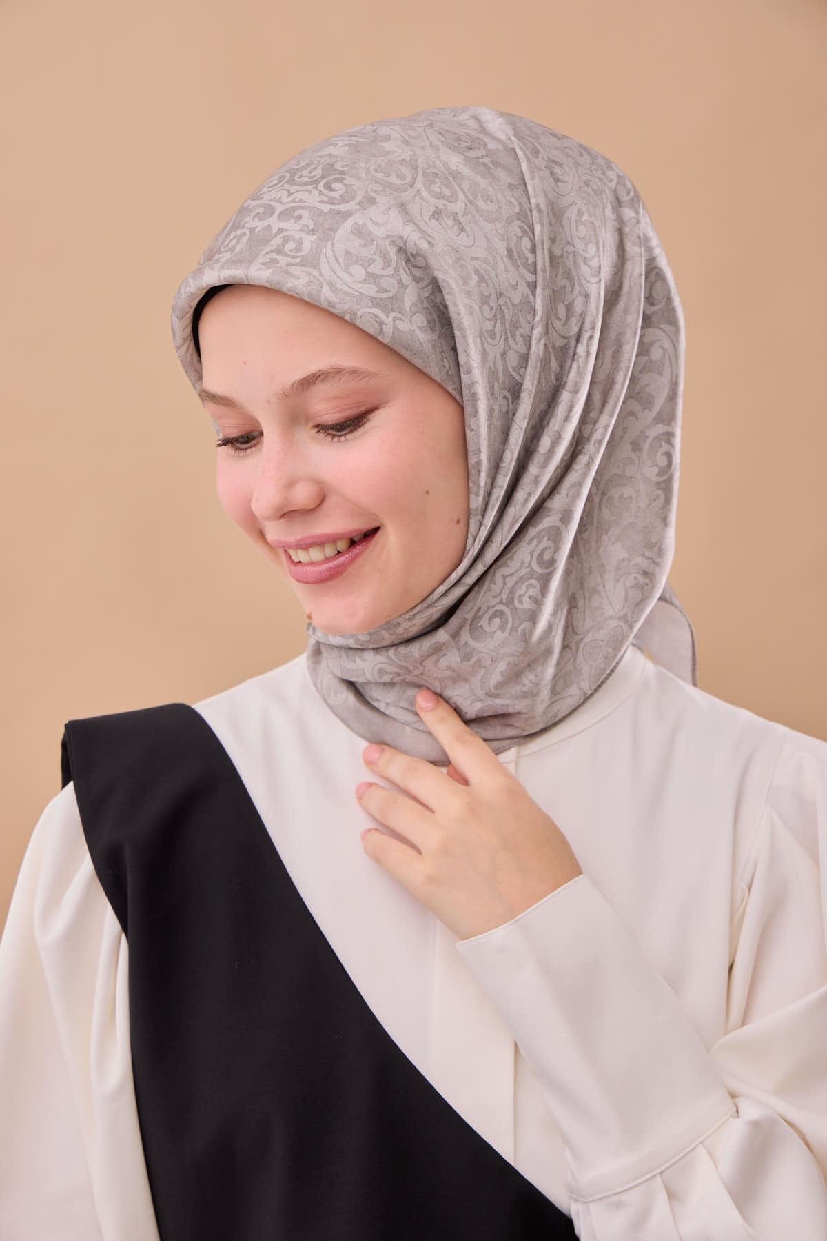 Silk Home SHiny ScarfSilk Home SHiny Eşarp 75012-09