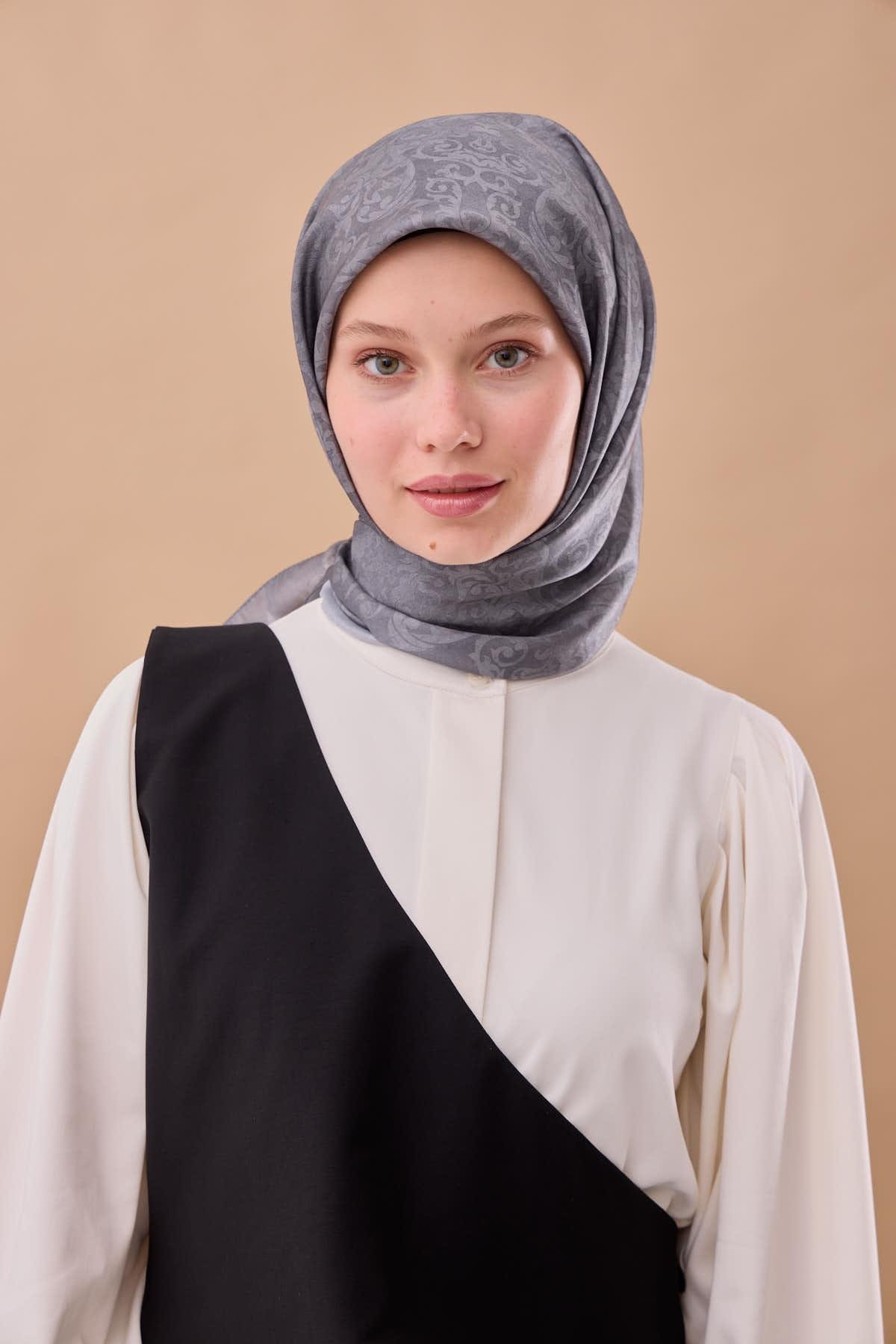 Silk Home SHiny ScarfSilk Home SHiny Eşarp 75012-10