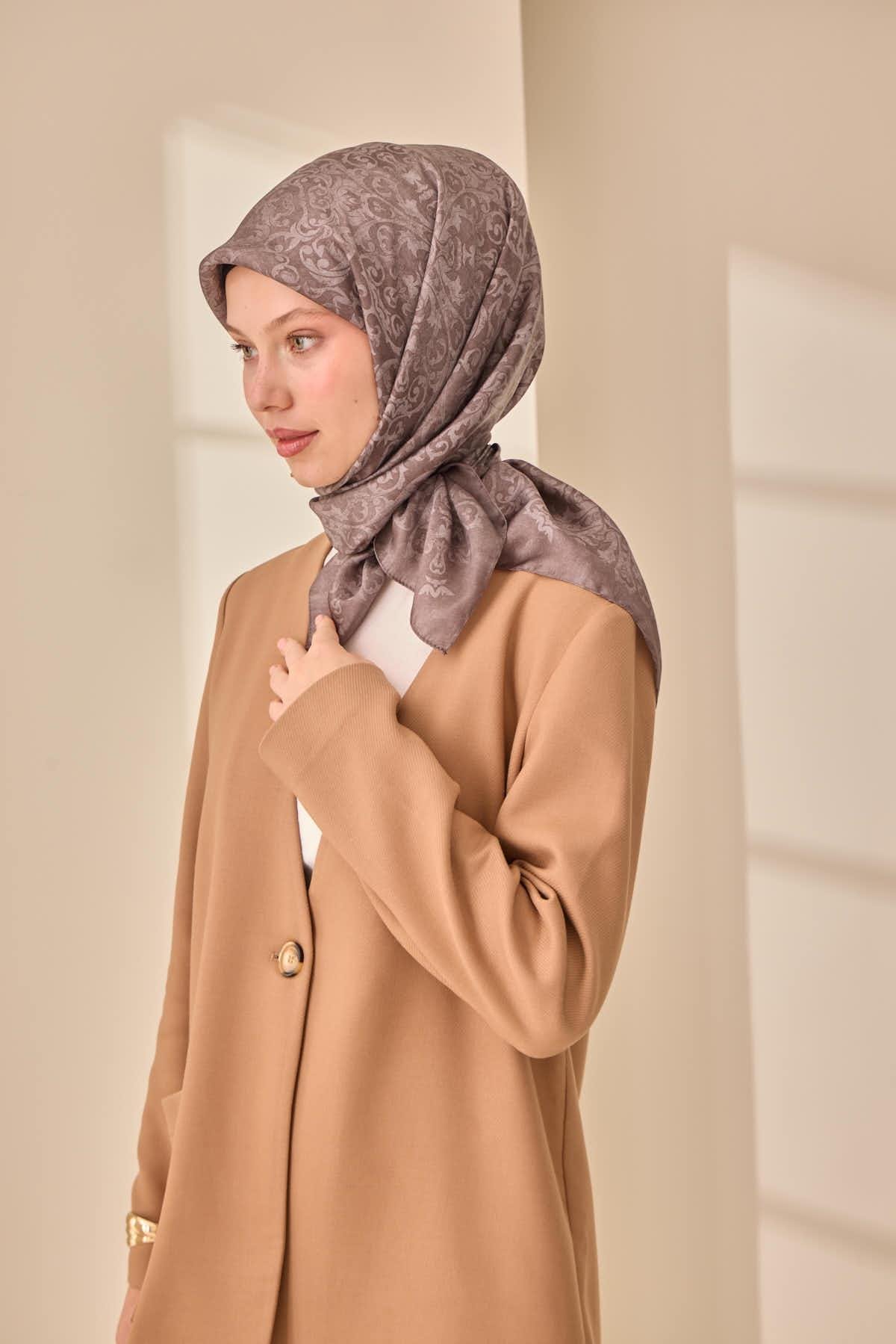 Silk Home SHiny ScarfSilk Home SHiny Eşarp 75012-16