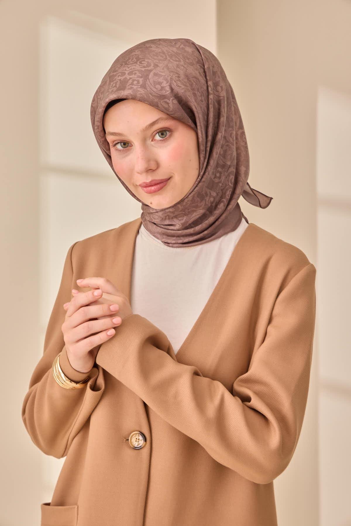 Silk Home SHiny ScarfSilk Home SHiny Eşarp 75012-17