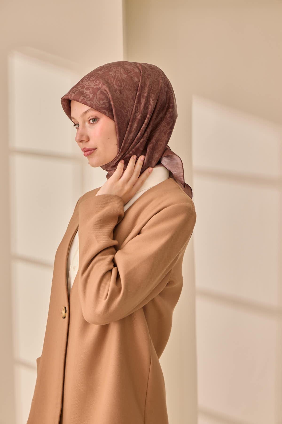 Silk Home SHiny ScarfSilk Home SHiny Eşarp 75012-18