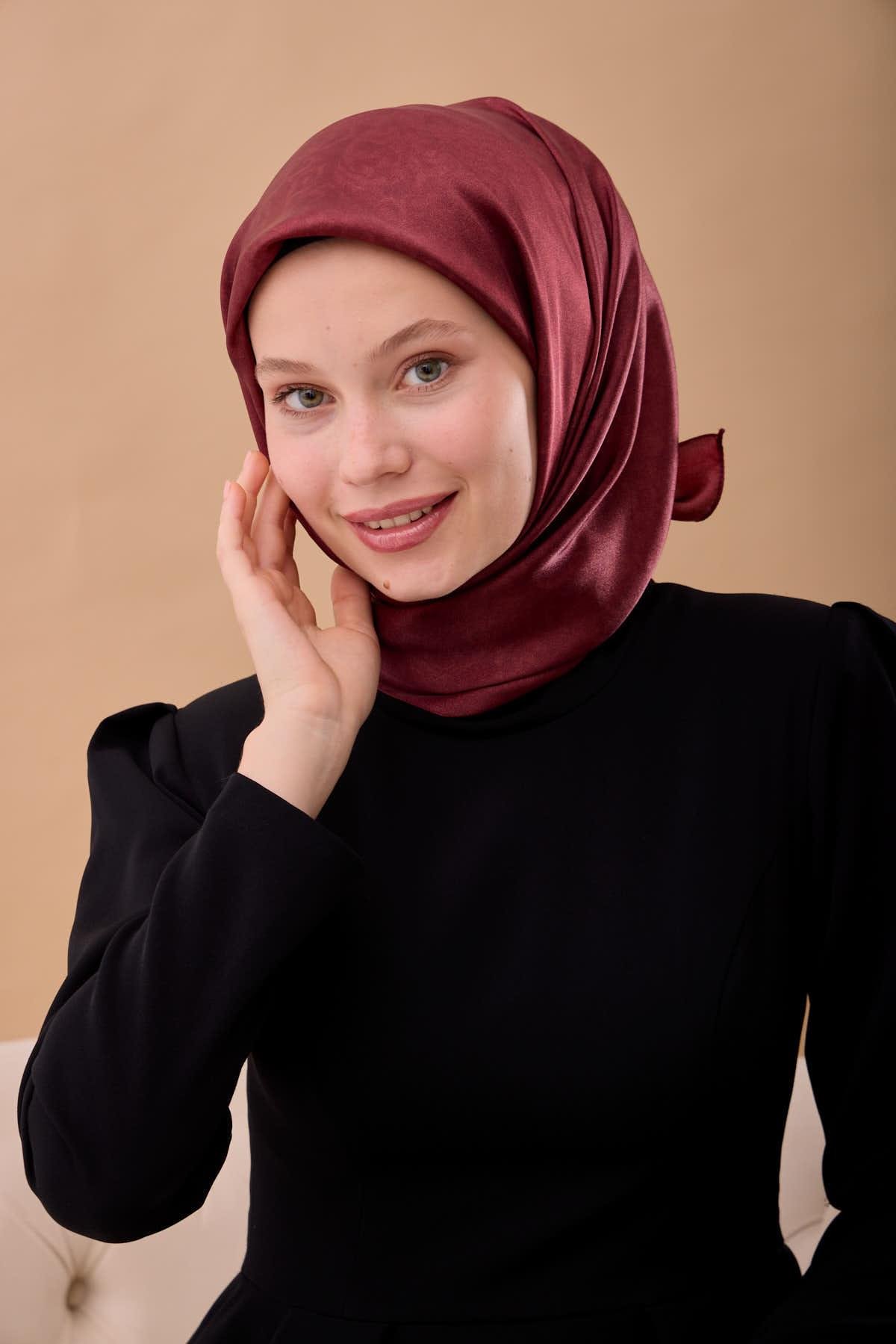 Silk Home SHiny ScarfSilk Home SHiny Eşarp 75012-20