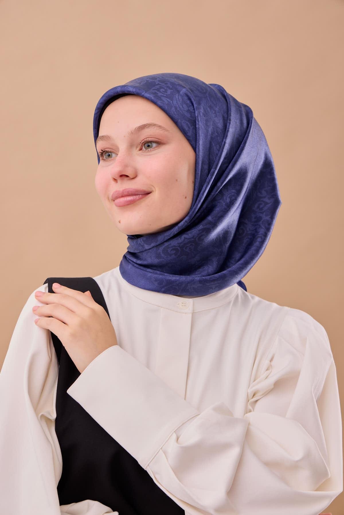 Silk Home SHiny ScarfSilk Home SHiny Eşarp 75012-25