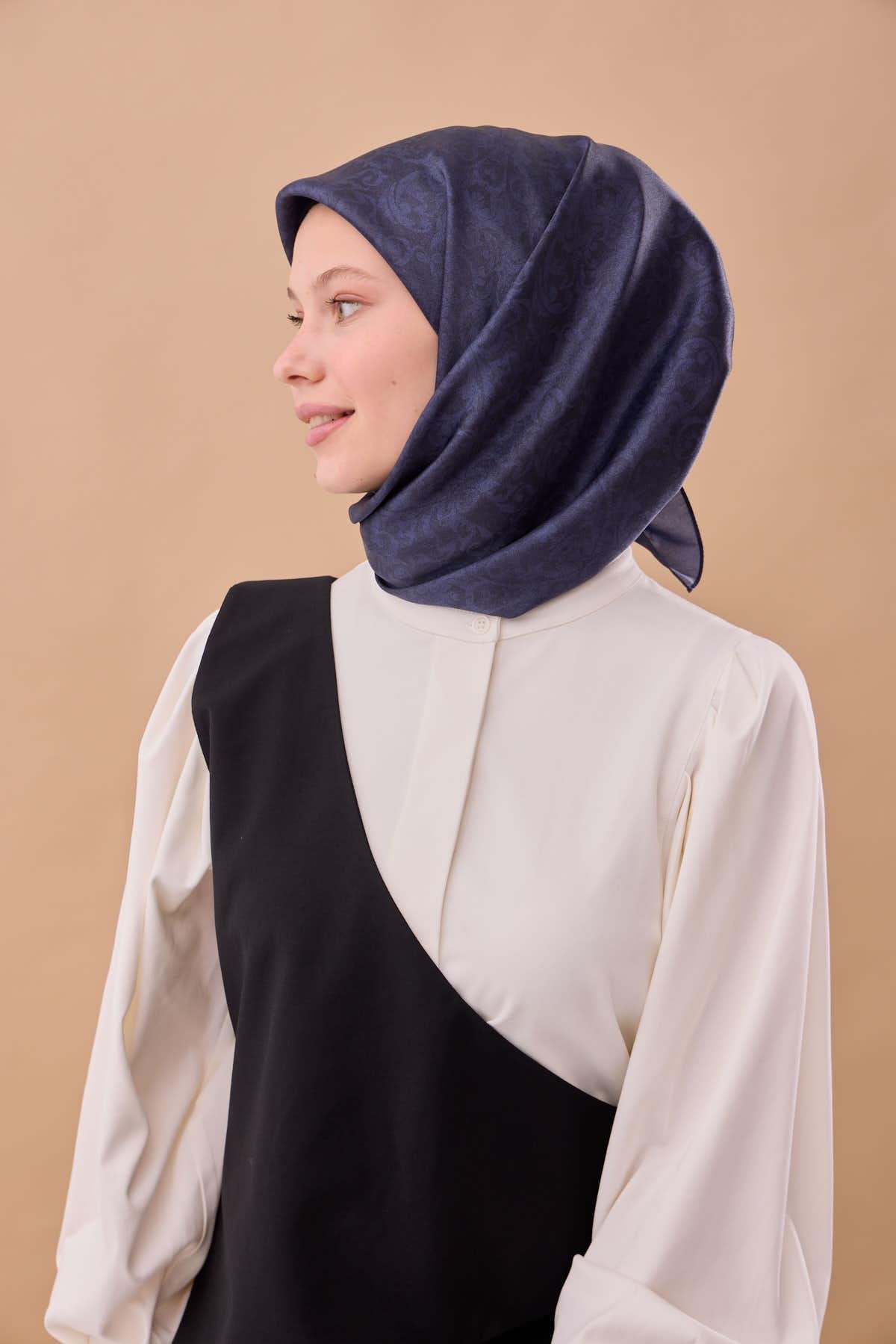 Silk Home SHiny ScarfSilk Home SHiny Eşarp 75012-26