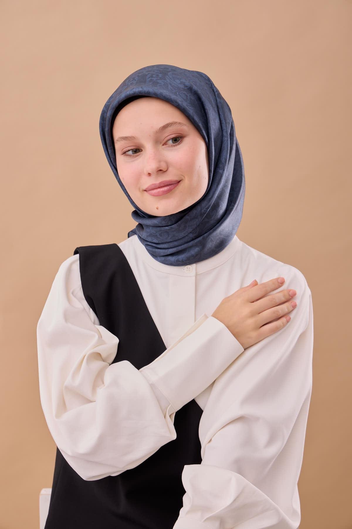 Silk Home SHiny ScarfSilk Home SHiny Eşarp 75012-27