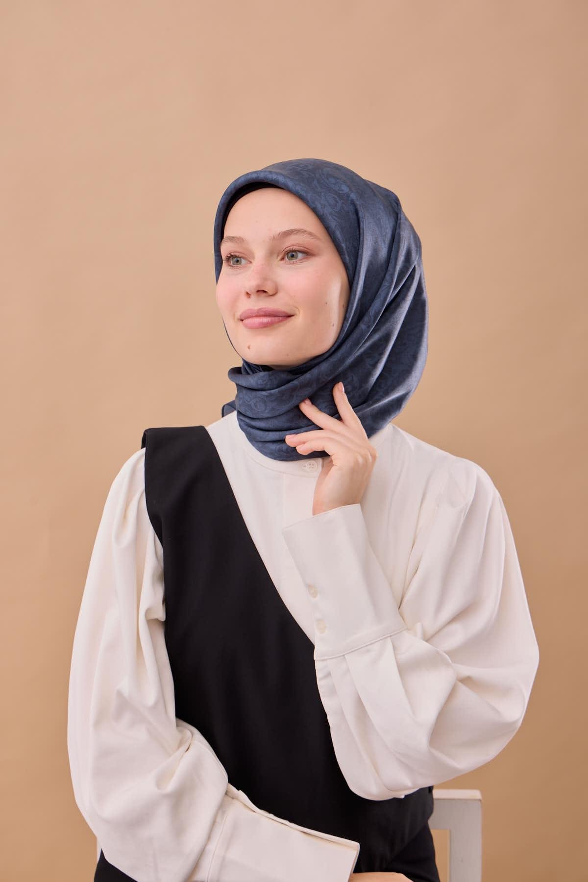 Silk Home SHiny ScarfSilk Home SHiny Eşarp 75012-27