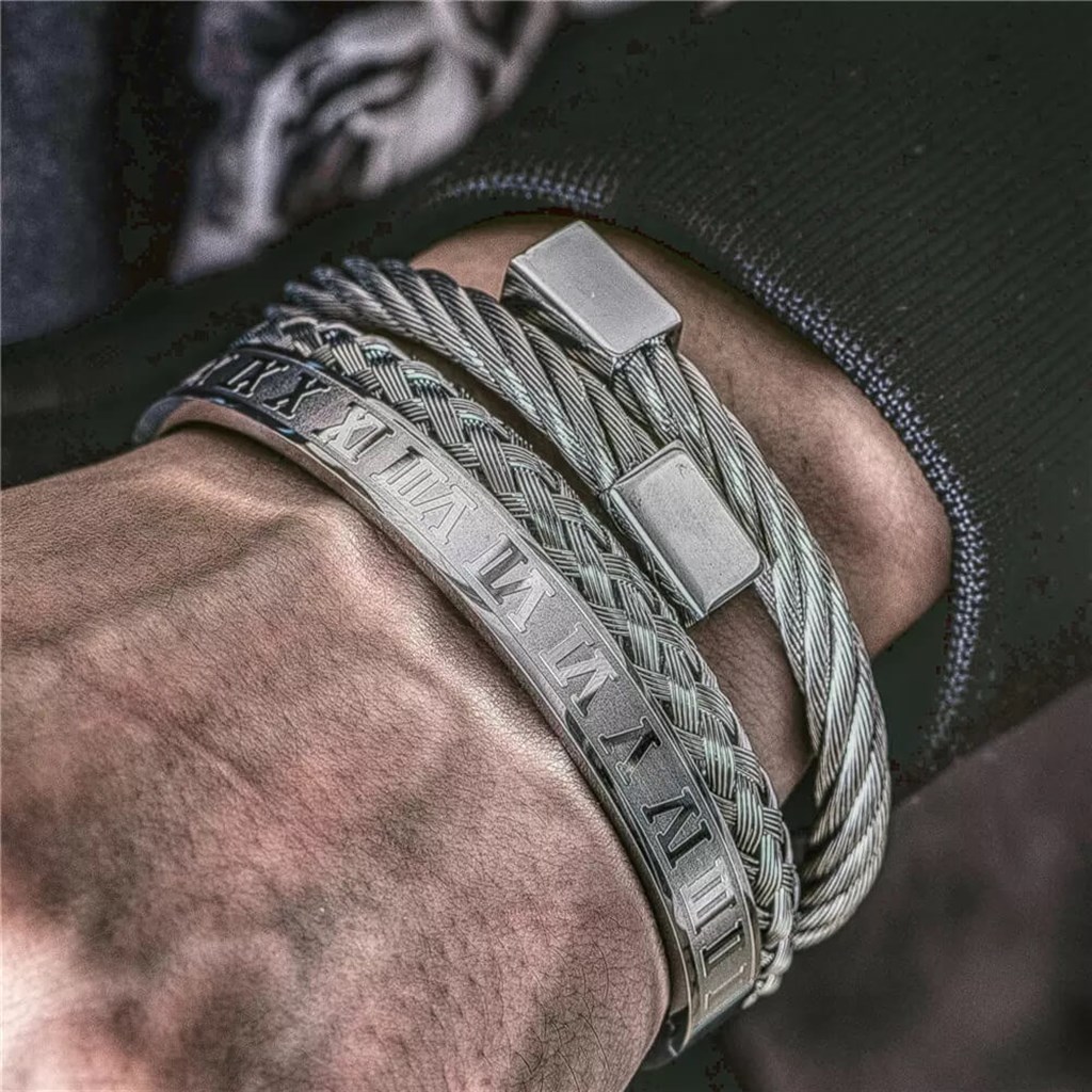 BENJAMIN SILVER 3'LÜ BİLEKLİK SETİ BİLEKLİKROYALDESIGNBNJMNSLVRBENJAMIN SILVER 3'LÜ BİLEKLİK SETİ 
