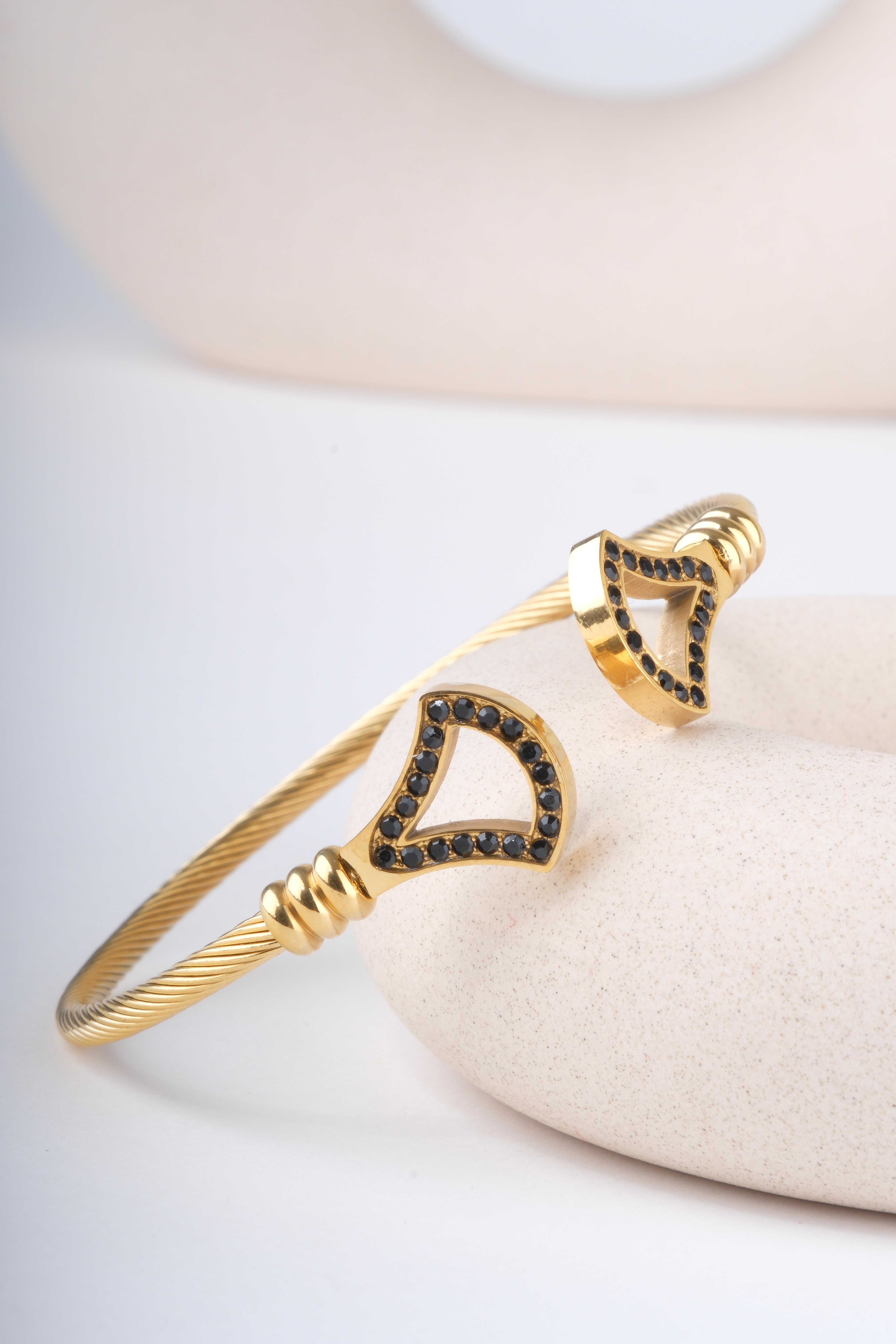 HERENA GOLD  ÇELİK BİLEKLİK BRACELETWATCHOFROYALHRNGLDHERENA GOLD  ÇELİK BİLEKLİK 