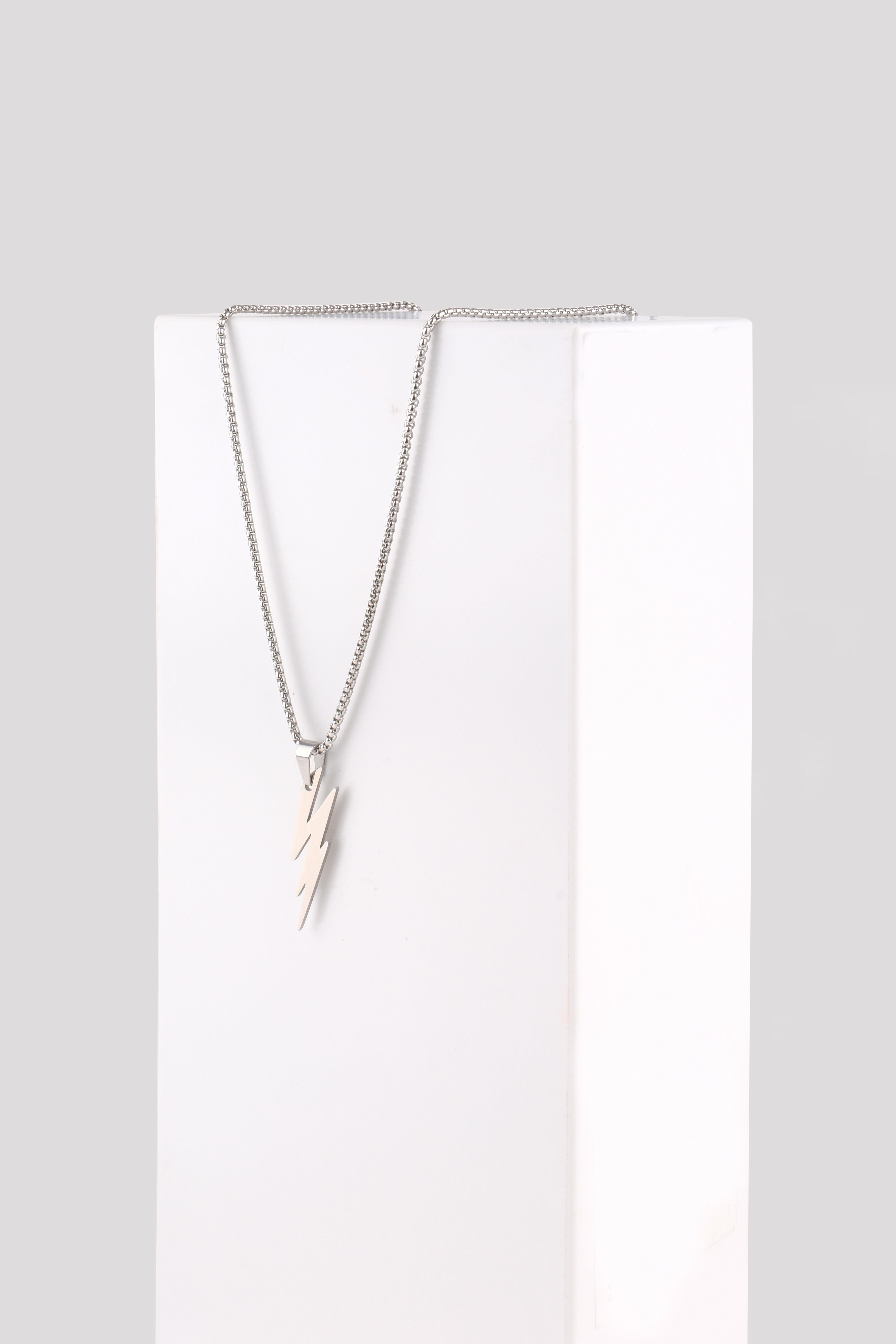 LIGHTNING SILVER ÇELİK ZİNCİR KOLYEBileklikWATCHOFROYALLIGHTNINGLIGHTNING SILVER ÇELİK ZİNCİR KOLYE