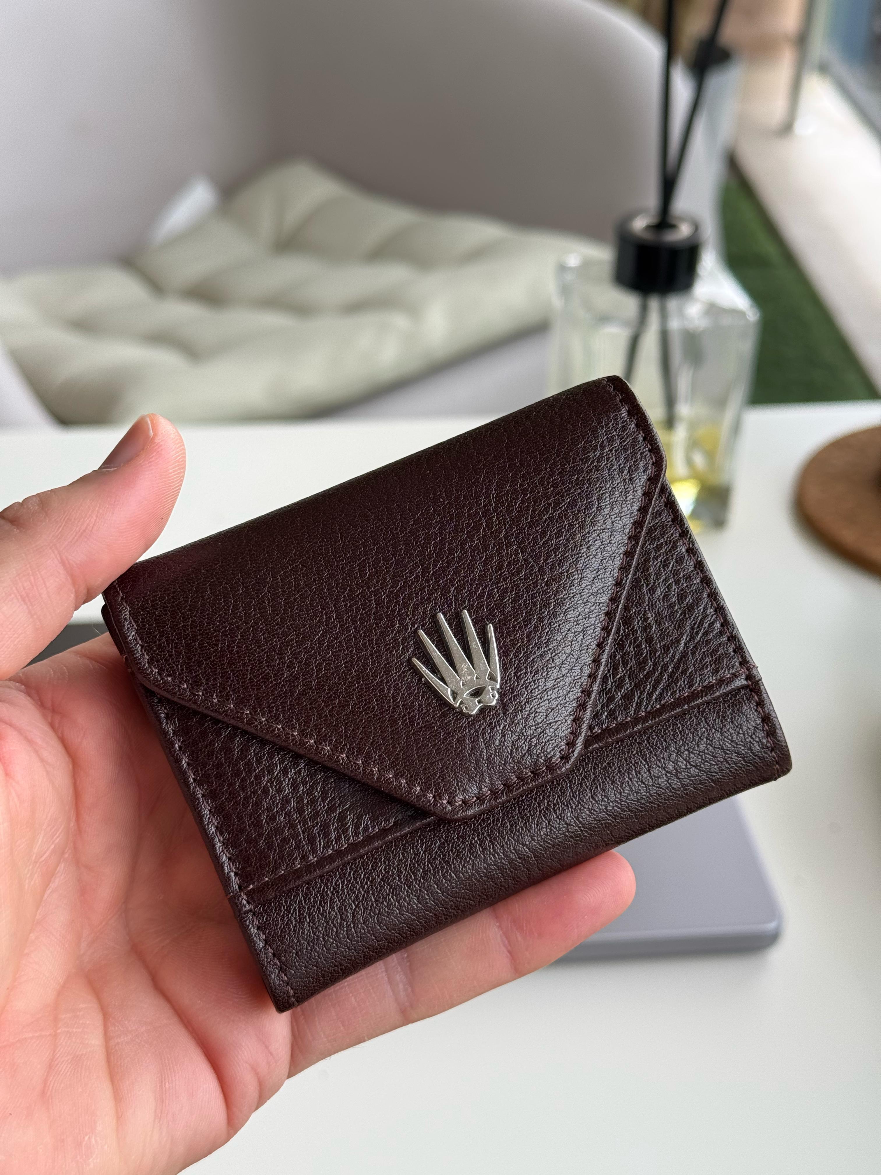 AKORDE KAHVERENGİ HAKİKİ DERİ KARTLIK WalletWATCHOFROYALAKORDEAKORDE KAHVERENGİ HAKİKİ DERİ KARTLIK 