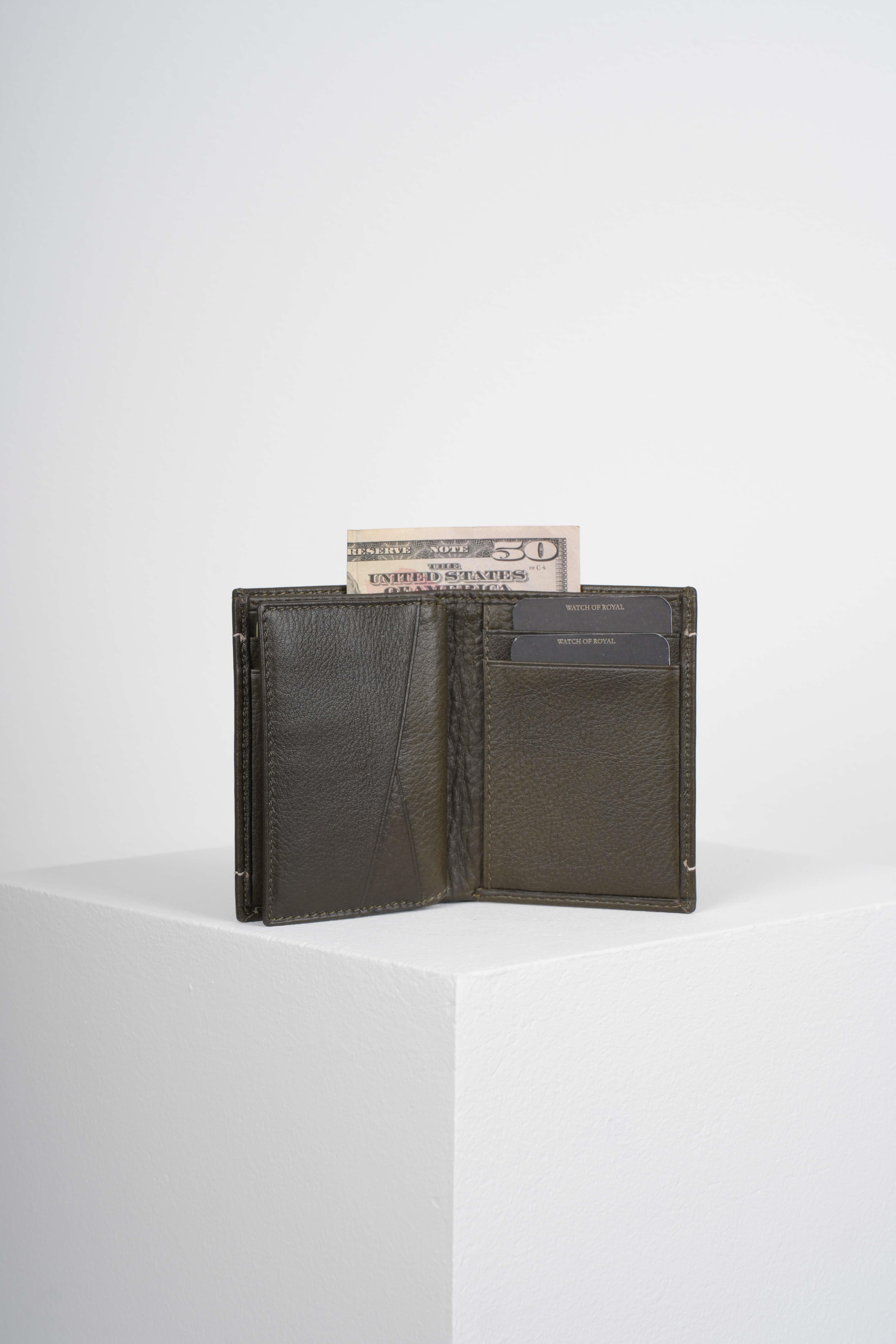 BORIS HAKI GENUINE LEATHER CARD HOLDERWalletWATCHOFROYALBRSHAKİBORIS HAKI GENUINE LEATHER CARD HOLDER