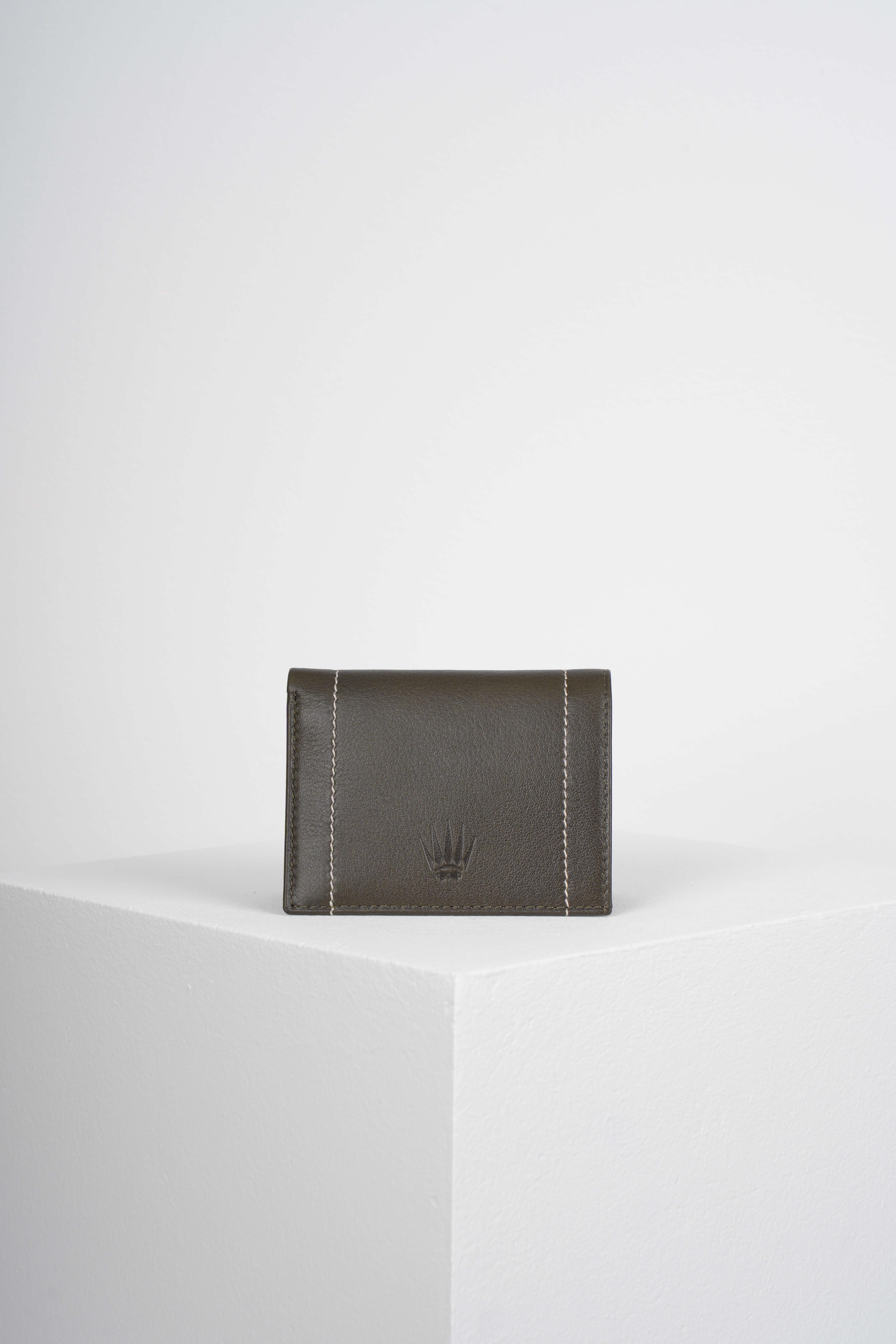 BORIS HAKI GENUINE LEATHER CARD HOLDERWalletWATCHOFROYALBRSHAKİBORIS HAKI GENUINE LEATHER CARD HOLDER