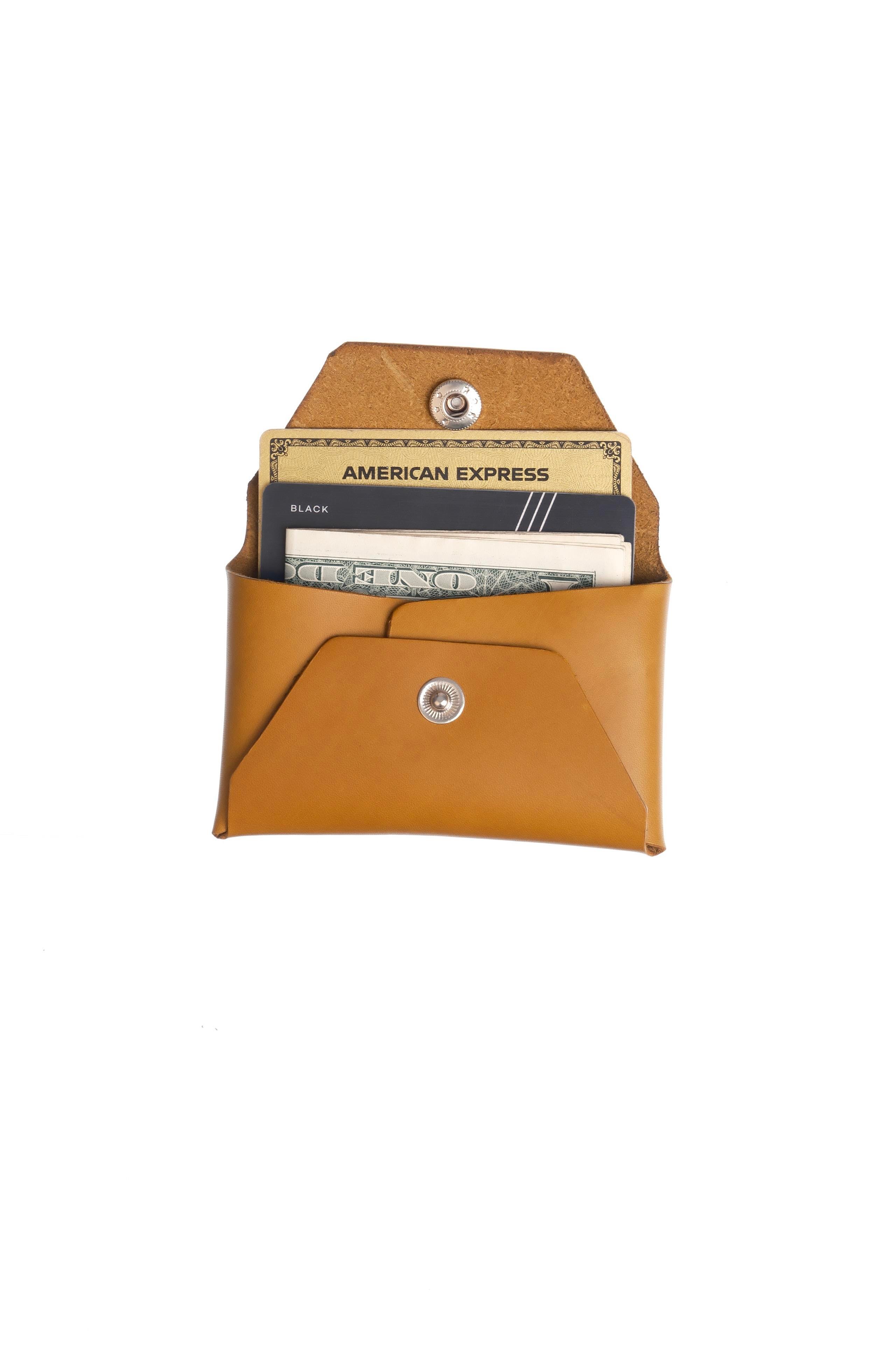 Buttero Camel Hakiki Deri Cüzdan Kartlık SecureVaultWalletWATCHOFROYALSecureVaultButtero Camel Hakiki Deri Cüzdan Kartlık SecureVault