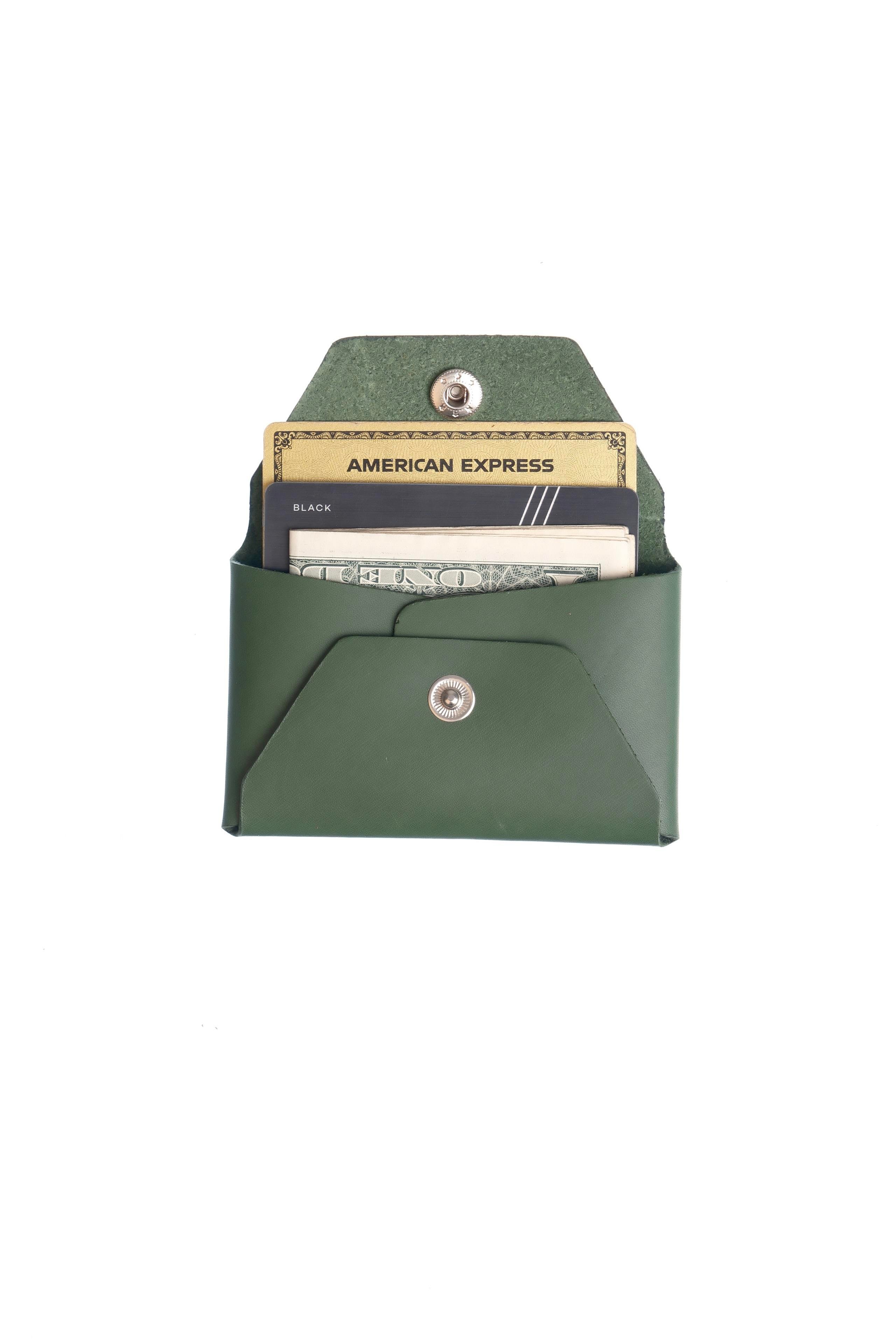 Buttero Yeşil Hakiki Deri Cüzdan Kartlık SecureVaultWalletWATCHOFROYALSecureVaultButtero Yeşil Hakiki Deri Cüzdan Kartlık SecureVault