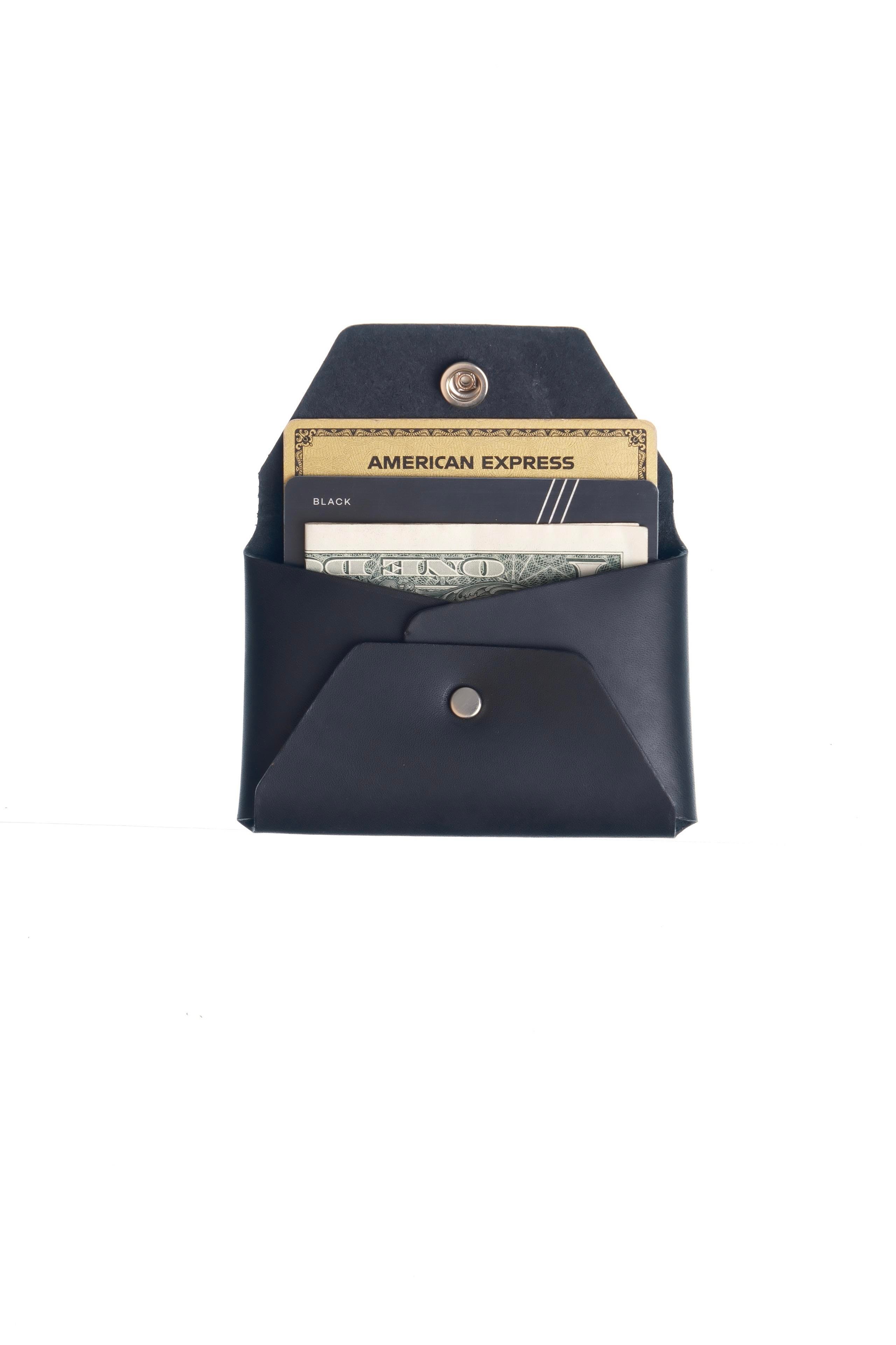 Buttero Siyah Hakiki Deri Cüzdan Kartlık SecureVaultWalletWATCHOFROYALSecureVaultButtero Siyah Hakiki Deri Cüzdan Kartlık SecureVault