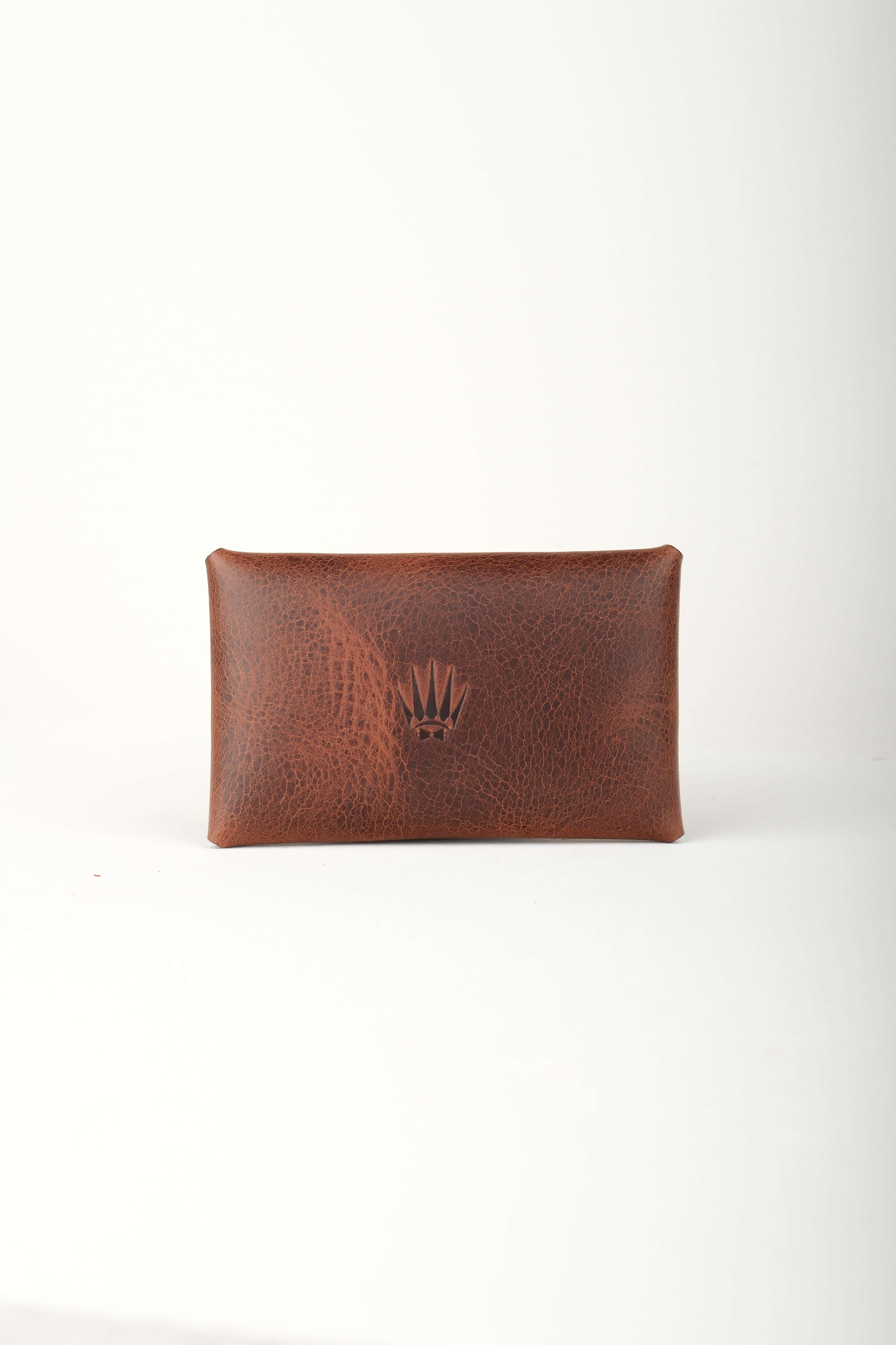 Clot Kahve Hakiki Deri Cüzdan Kartlık SecureVaultWalletWATCHOFROYALSecureVaultClot Kahve Hakiki Deri Cüzdan Kartlık SecureVault