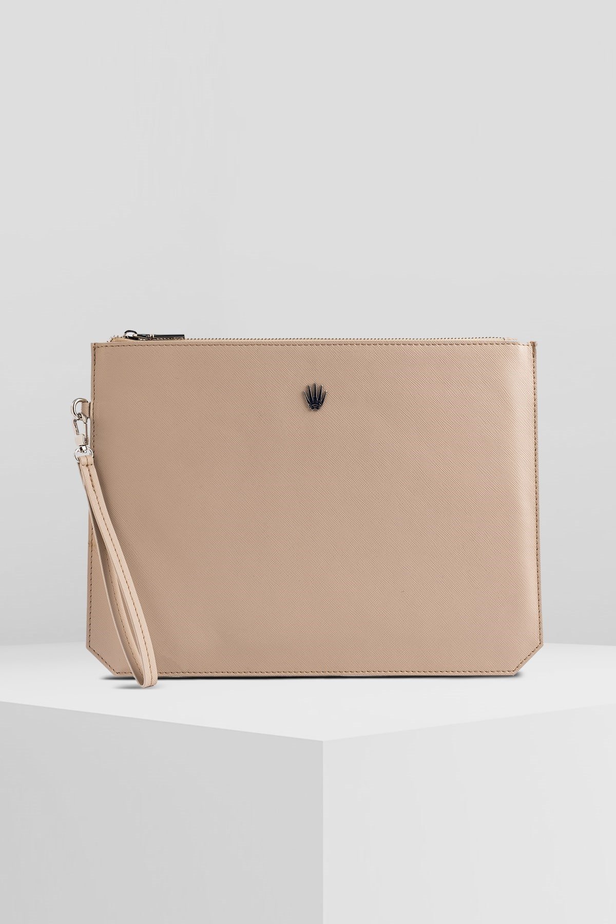 CLUTCH BEJ EL ÇANTASIEL ÇANTASIWATCHOFROYALCLTCHBEJCNTCLUTCH BEJ EL ÇANTASI