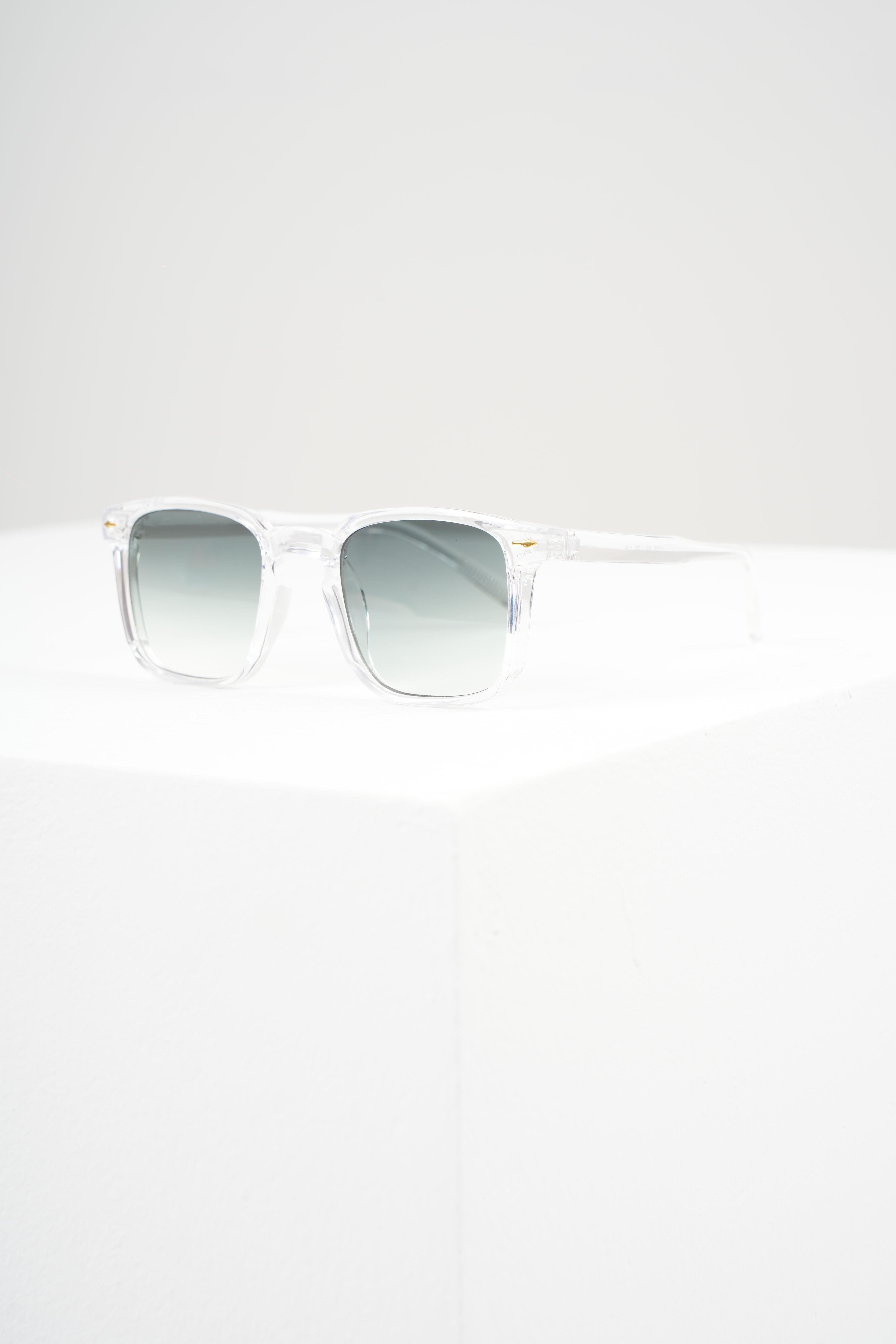 ROYAL EYEWEARTRANSPARAN GREEN LORRAINEWEyewearWATCHOFROYALLORRAINEWROYAL EYEWEARTRANSPARAN GREEN LORRAINEW