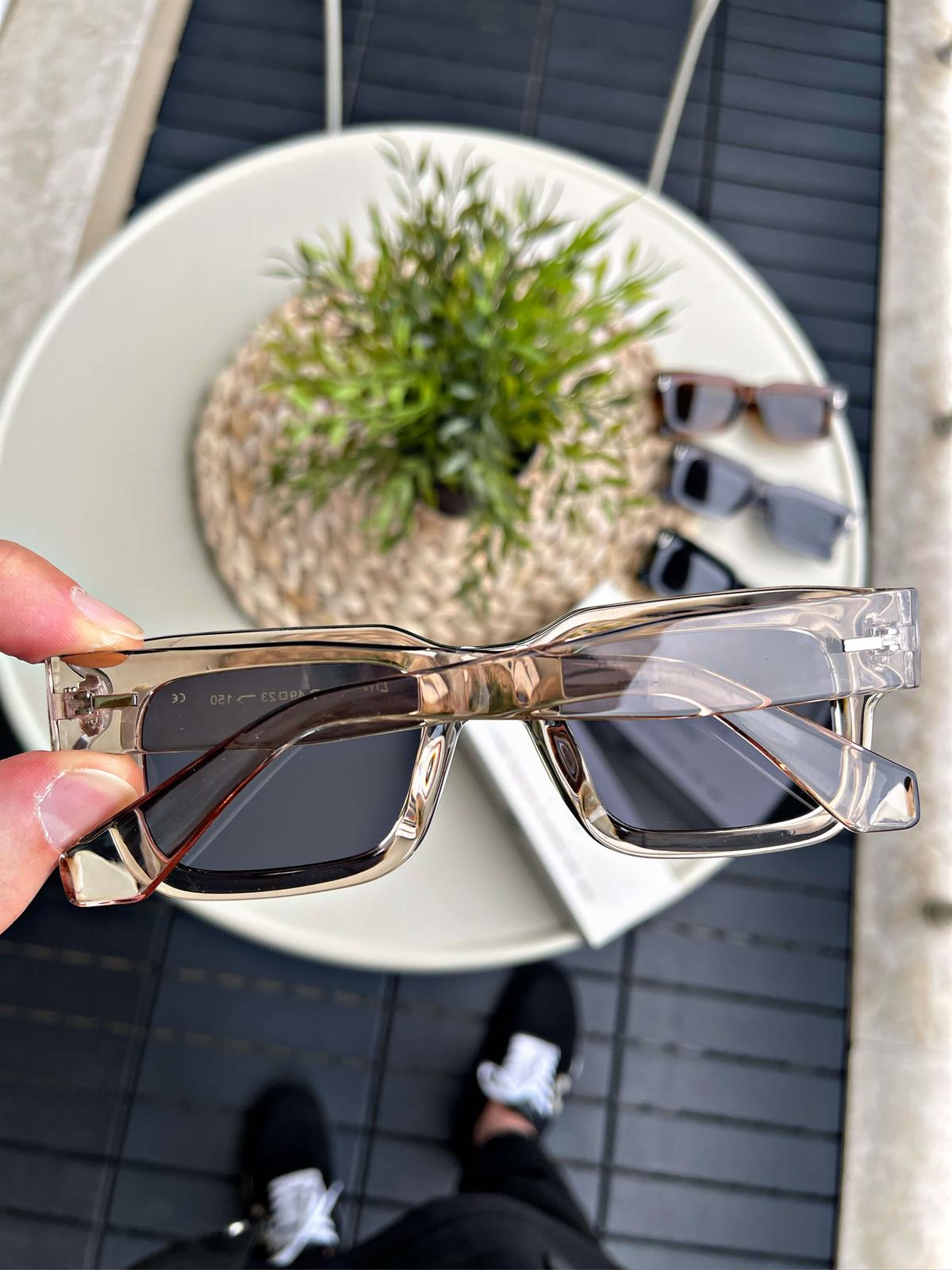 GÜNEŞ GÖZLÜĞÜ KADIN&ERKEK TRANSPARAN ROSE UV-400 KORUMALI ÖZEL CAM DAYANIKLI ÇERÇEVE MODERN&RETRO TASARIM GÖZLÜK,CE SERTİFİKALİGÖZLÜK KONSEPTWATCHOFROYALRE3688WGÜNEŞ GÖZLÜĞÜ KADIN&ERKEK TRANSPARAN ROSE UV-400 KORUMALI ÖZEL CAM DAYANIKLI ÇERÇEVE MODERN&RETRO TASARIM GÖZLÜK,CE SERTİFİKALİ