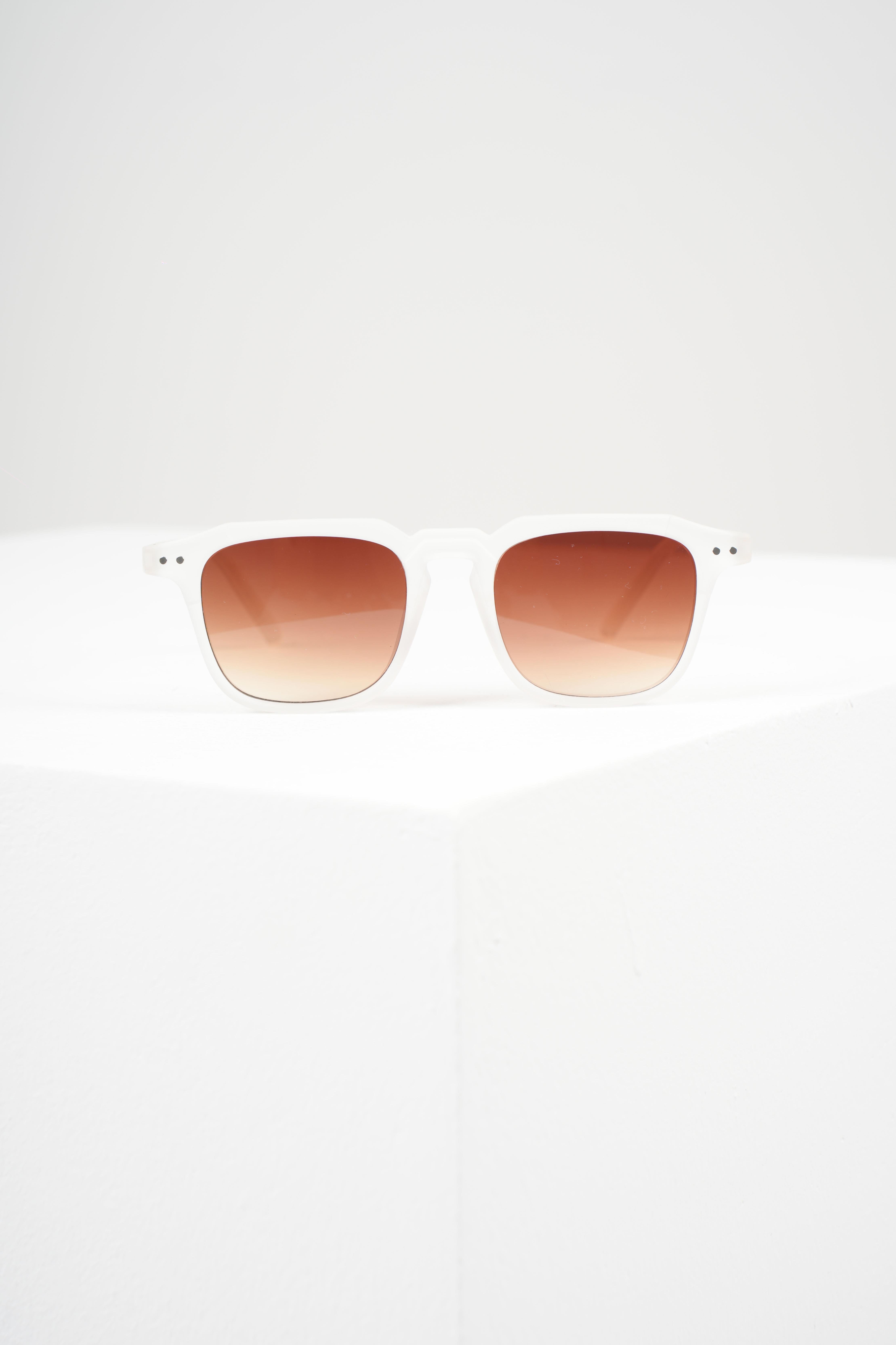 Royal Eyewear Re981 Transparan Kahverengi Güneş Gözlüğü Gözlük KonseptWATCHOFROYALRE981Royal Eyewear Re981 Transparan Kahverengi Güneş Gözlüğü 