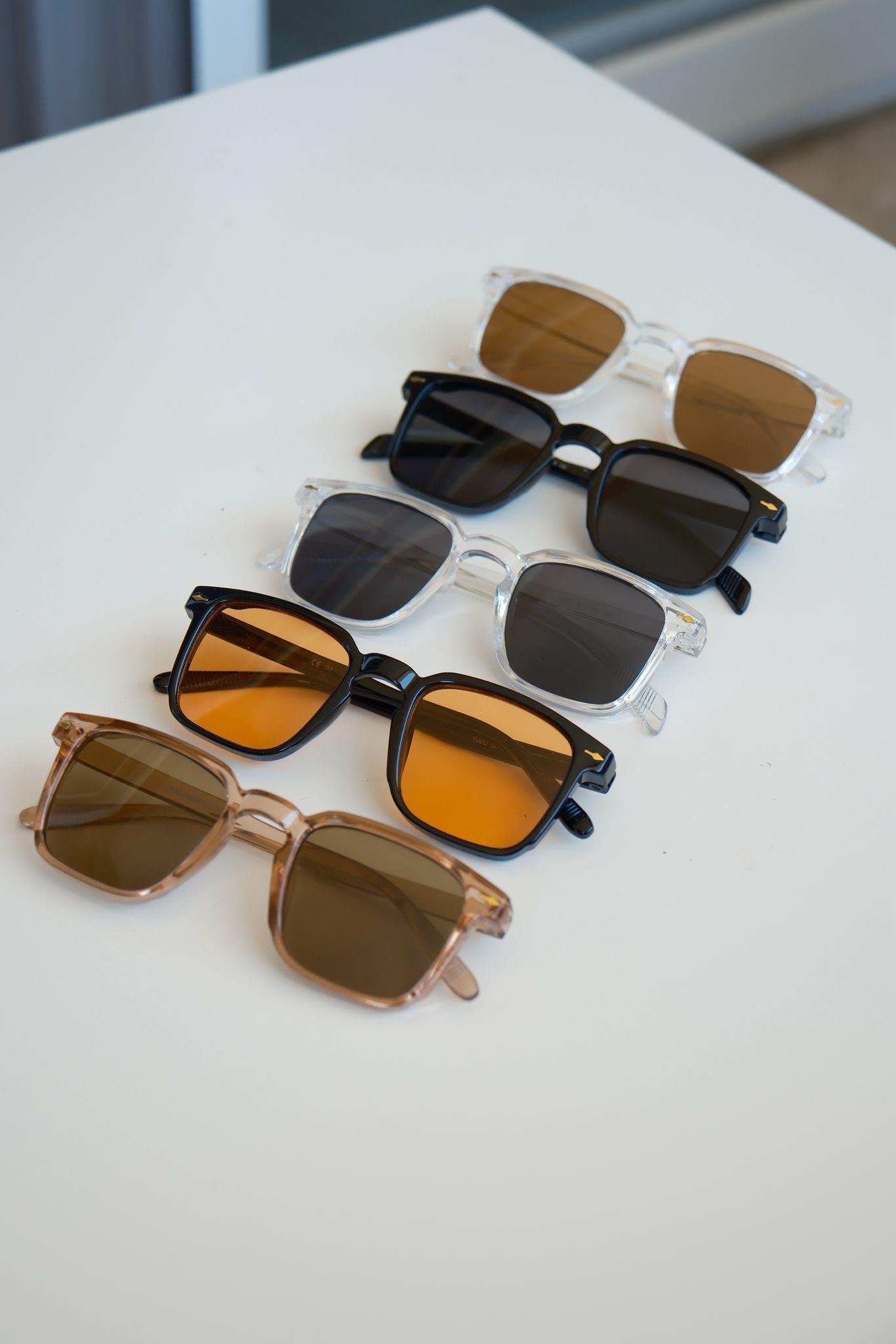 5'Lİ SET LORRAİNE TRANSPARAN KAHVE-GRİ -TURUNCU -SİYAH-ROSE GÜNEŞ GÖZLÜĞÜ EyewearWATCHOFROYALLORRAINE5'Lİ SET LORRAİNE TRANSPARAN KAHVE-GRİ -TURUNCU -SİYAH-ROSE GÜNEŞ GÖZLÜĞÜ 