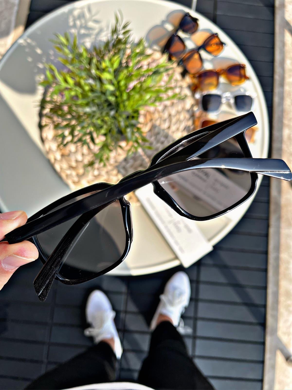GÜNEŞ GÖZLÜĞÜ KADIN&ERKEK SİYAH UV-400 KORUMALI ÖZEL CAM DAYANIKLI ÇERÇEVE MODERN&RETRO TASARIM GÖZLÜK,SUNGLASSESWATCHOFROYALLORRAINEWGÜNEŞ GÖZLÜĞÜ KADIN&ERKEK SİYAH UV-400 KORUMALI ÖZEL CAM DAYANIKLI ÇERÇEVE MODERN&RETRO TASARIM GÖZLÜK,