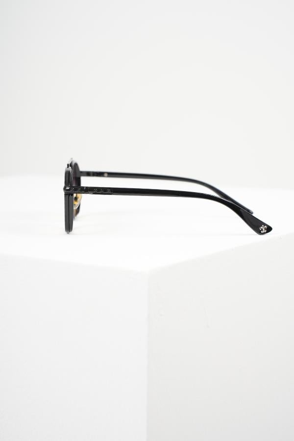 ROYAL EYEWEAR RE0039 DEGRADE SİYAH GÜNEŞ GÖZLÜĞÜGözlükWATCHOFROYALRE0039ROYAL EYEWEAR RE0039 DEGRADE SİYAH GÜNEŞ GÖZLÜĞÜ