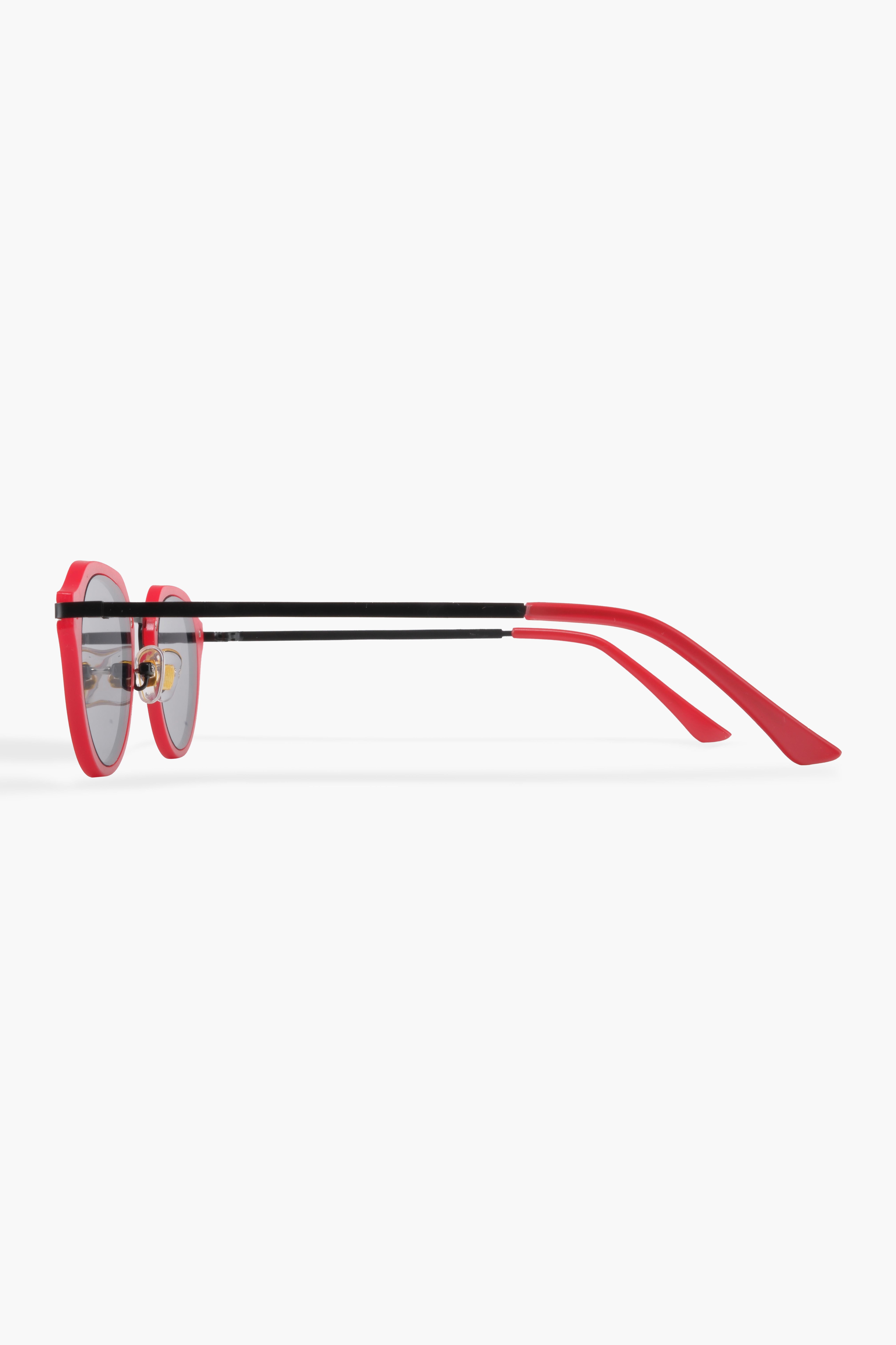 ROYAL EYEWEAR RE0088 KIRMIZI UNİSEX GÜNEŞ GÖZLÜĞÜGözlükWATCHOFROYALRE0088ROYAL EYEWEAR RE0088 KIRMIZI UNİSEX GÜNEŞ GÖZLÜĞÜ