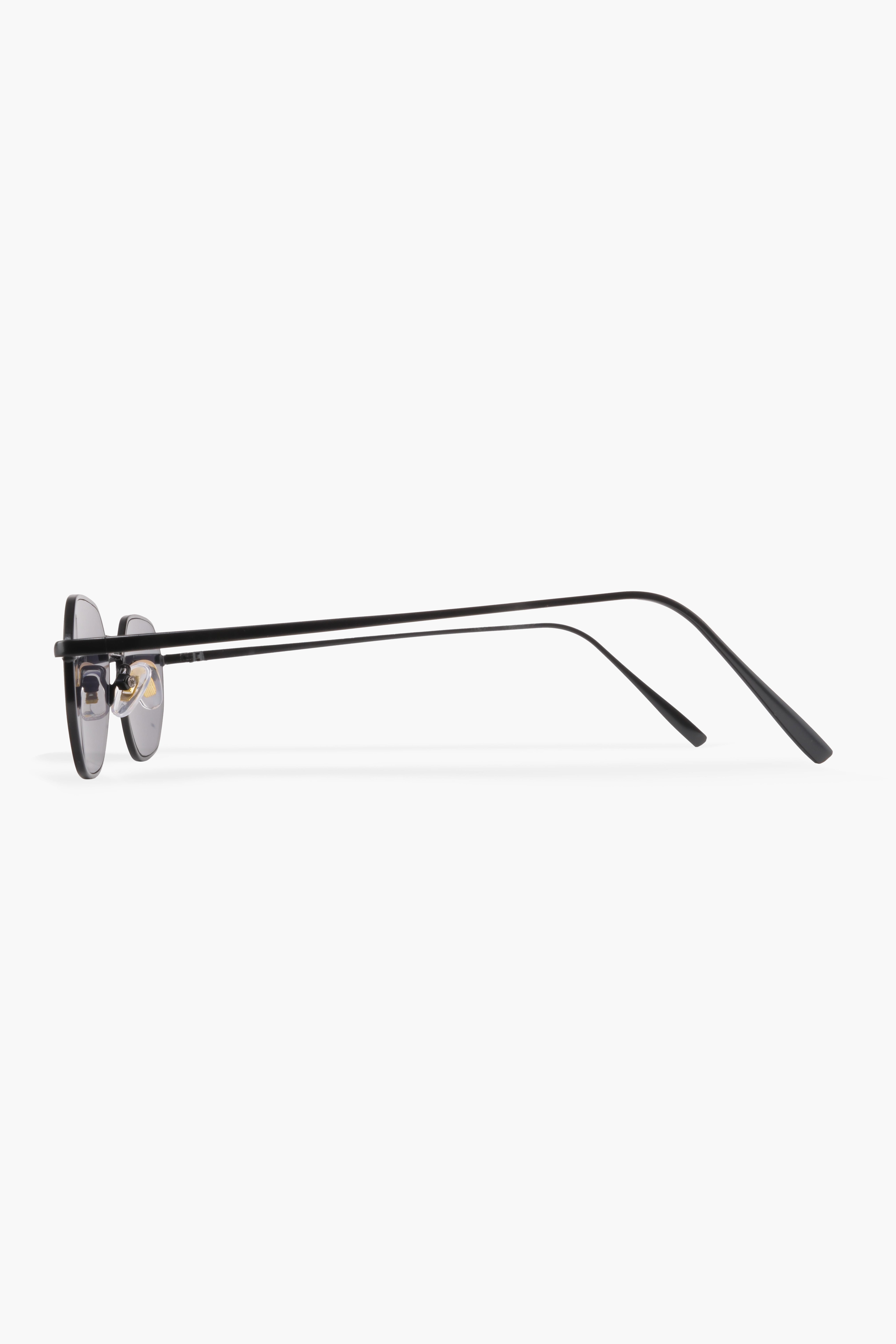 ROYAL EYEWEAR RE1618 SİYAH UNISEX GÜNEŞ GÖZLÜĞÜGözlükWATCHOFROYALRE1618ROYAL EYEWEAR RE1618 SİYAH UNISEX GÜNEŞ GÖZLÜĞÜ