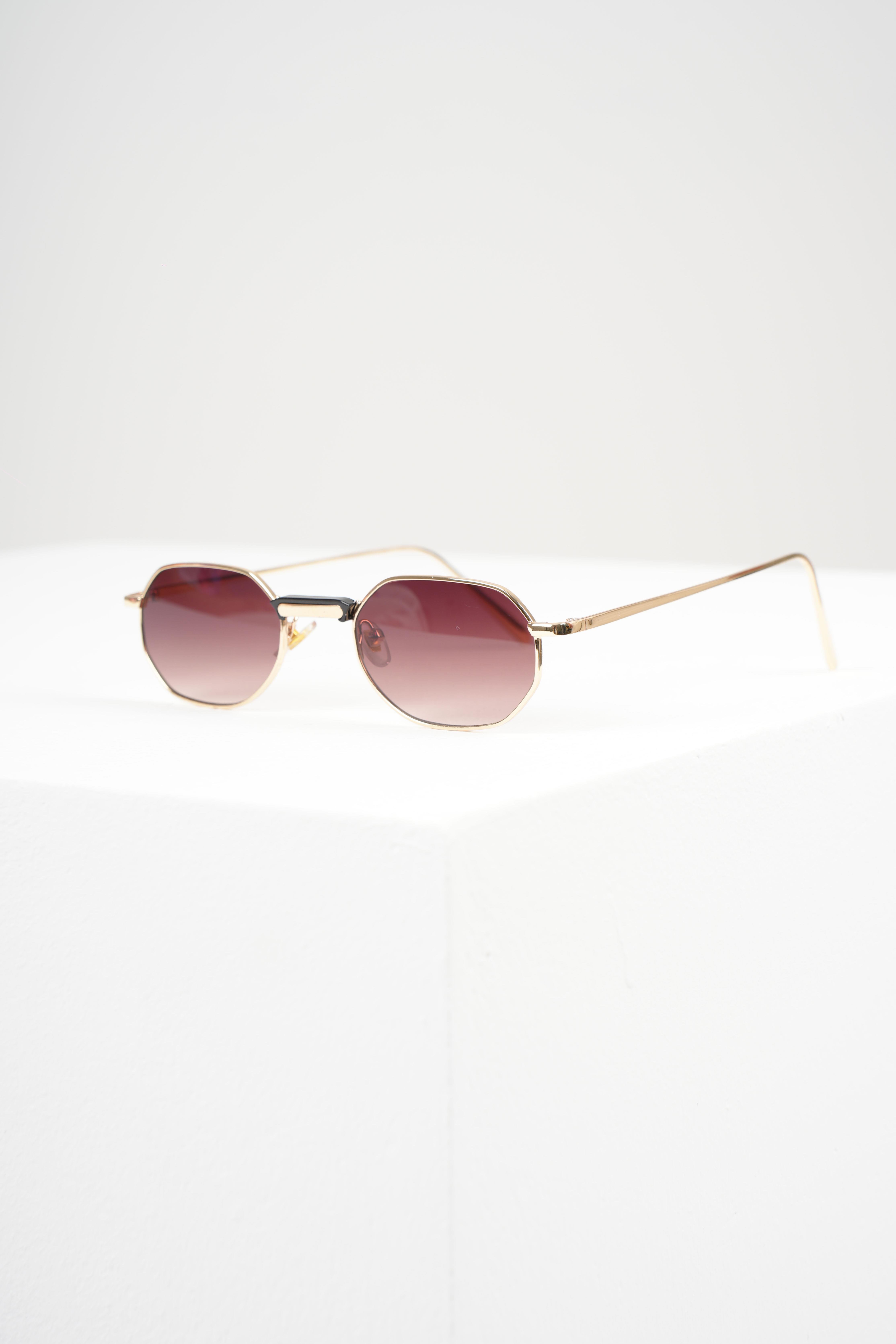 ROYAL EYEWEAR RE1618 GOLD KAHVERENGİ  UNISEX GÜNEŞ GÖZLÜĞÜGözlükWATCHOFROYALRE1618ROYAL EYEWEAR RE1618 GOLD KAHVERENGİ  UNISEX GÜNEŞ GÖZLÜĞÜ