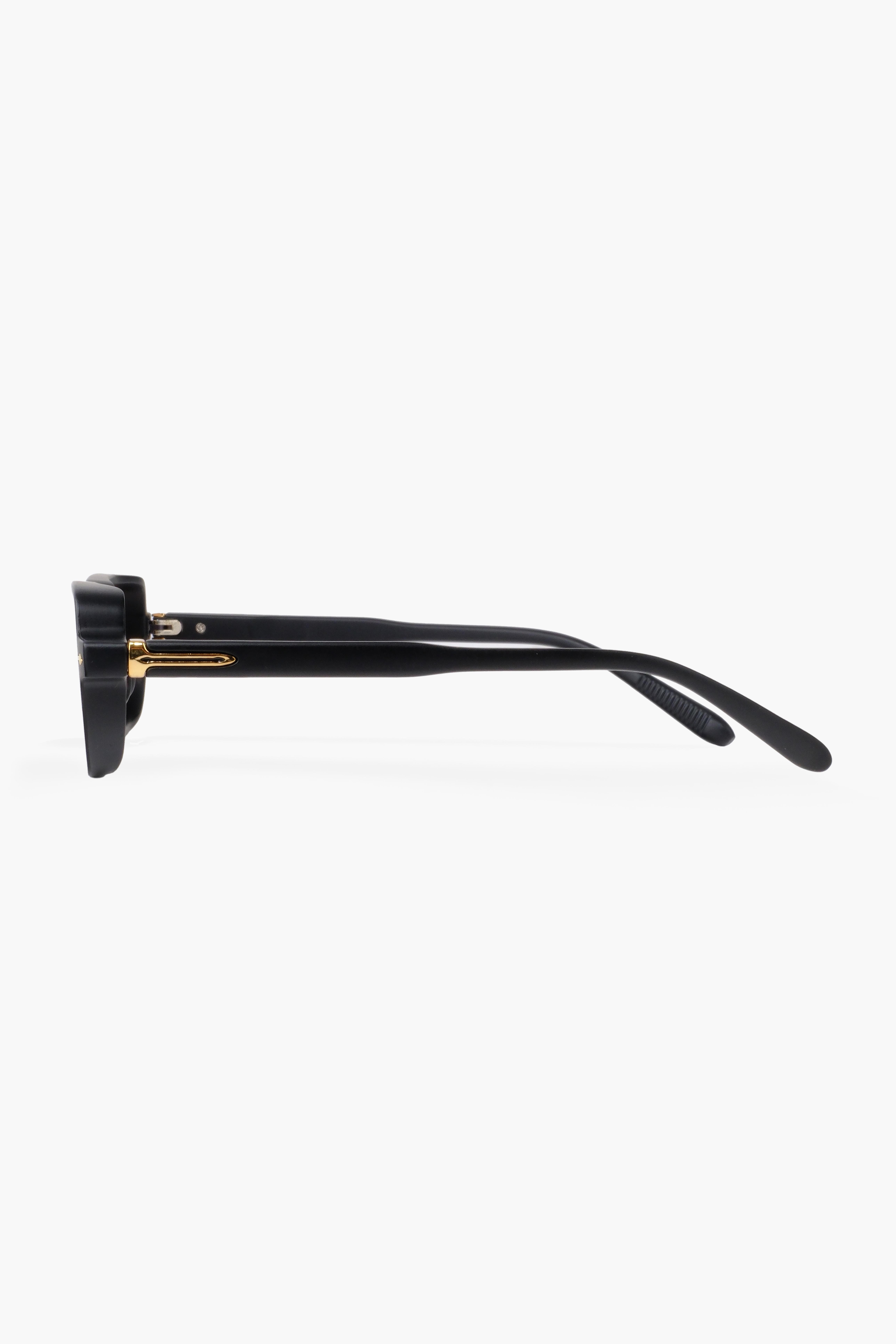 ROYAL EYEWEAR RE2215 SİYAH-TURUNCU GÜNEŞ GÖZLÜĞÜGözlükWATCHOFROYALRE2215ROYAL EYEWEAR RE2215 SİYAH-TURUNCU GÜNEŞ GÖZLÜĞÜ