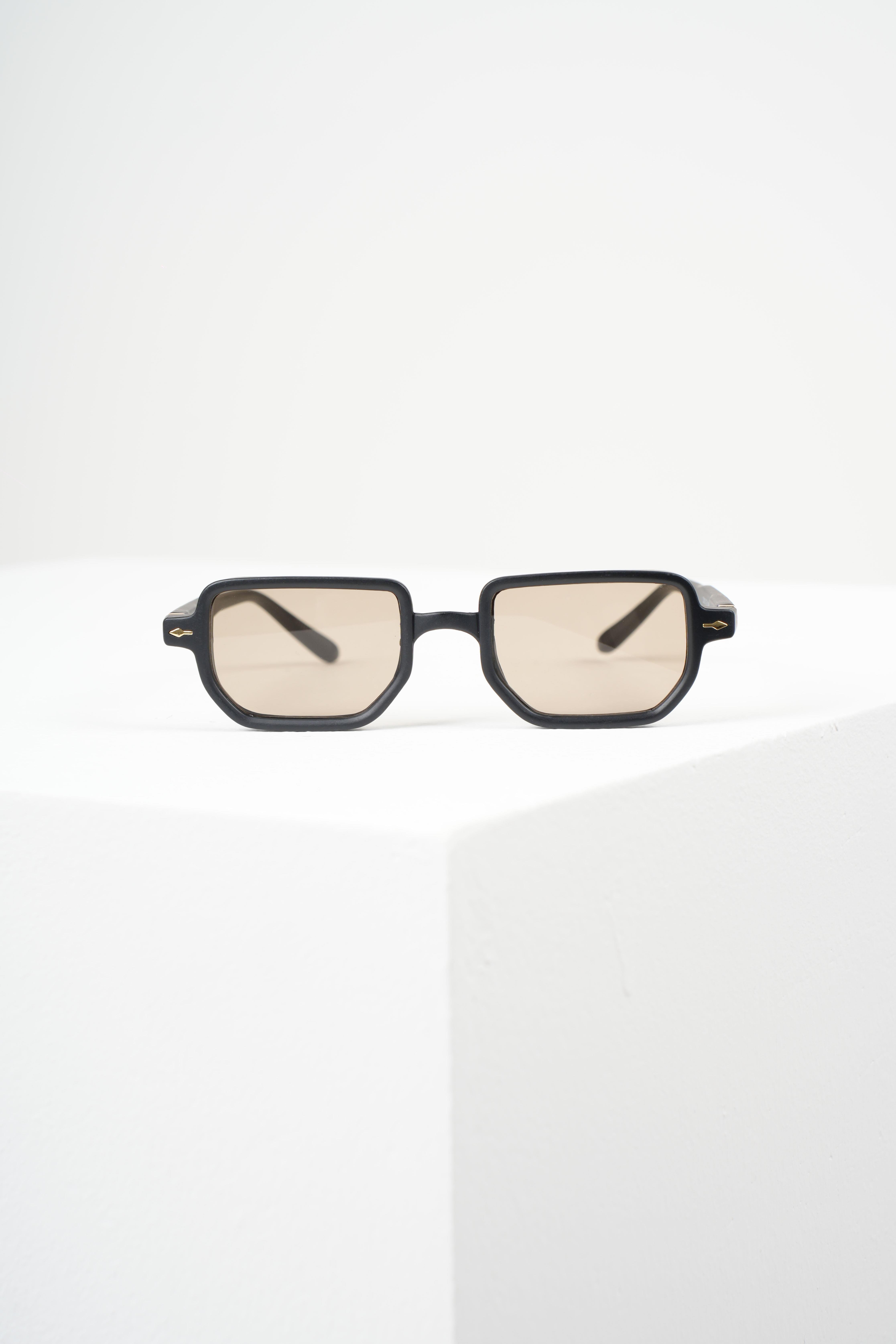 ROYAL EYEWEAR RE2215 YEŞİL GÜNEŞ GÖZLÜĞÜGözlükWATCHOFROYALRE2215ROYAL EYEWEAR RE2215 YEŞİL GÜNEŞ GÖZLÜĞÜ