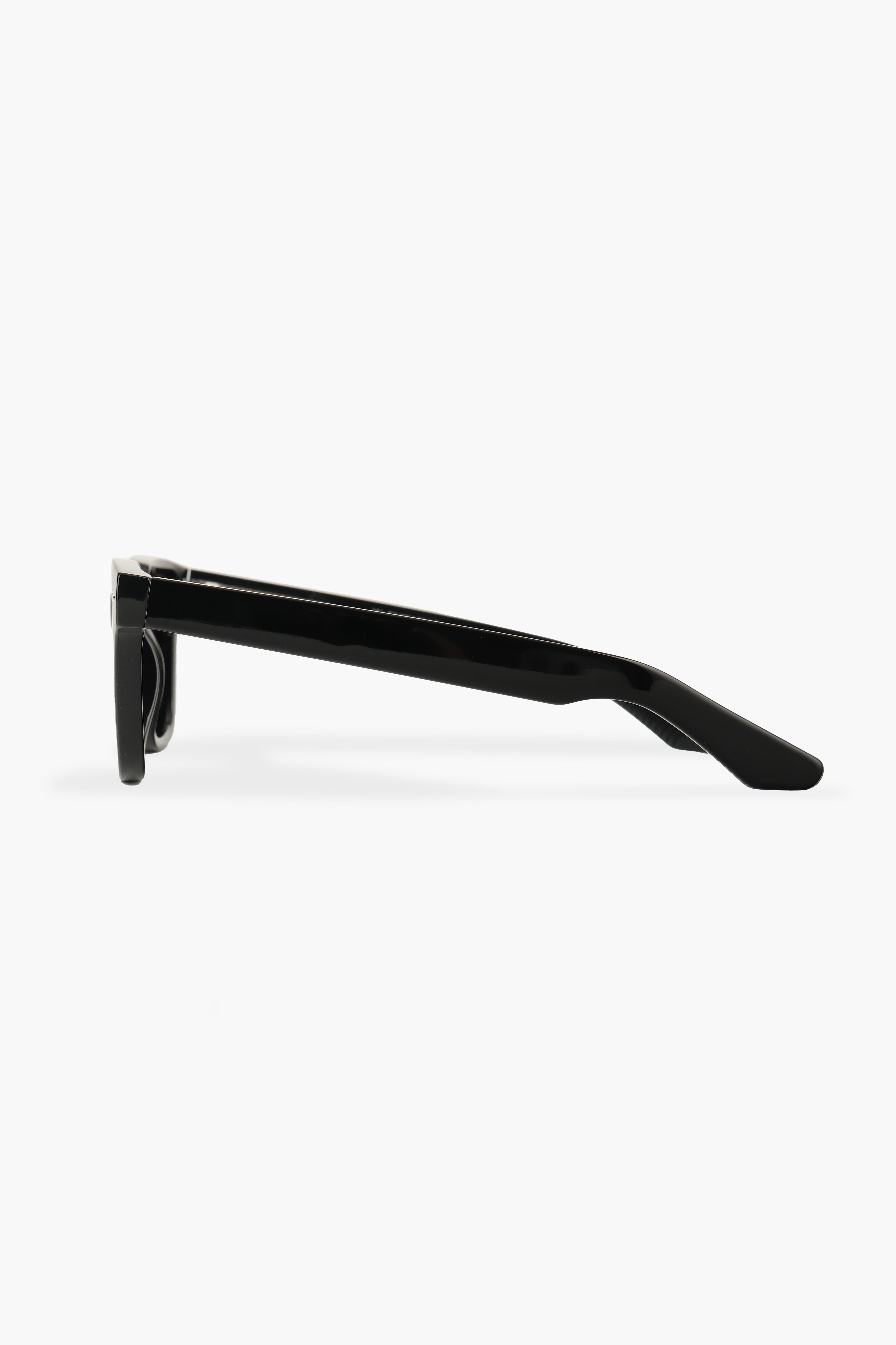 ROYAL EYEWEAR RE31105 SİYAH POLARIZE GÜNEŞ GÖZLÜĞÜGözlükWATCHOFROYALRE31105ROYAL EYEWEAR RE31105 SİYAH POLARIZE GÜNEŞ GÖZLÜĞÜ
