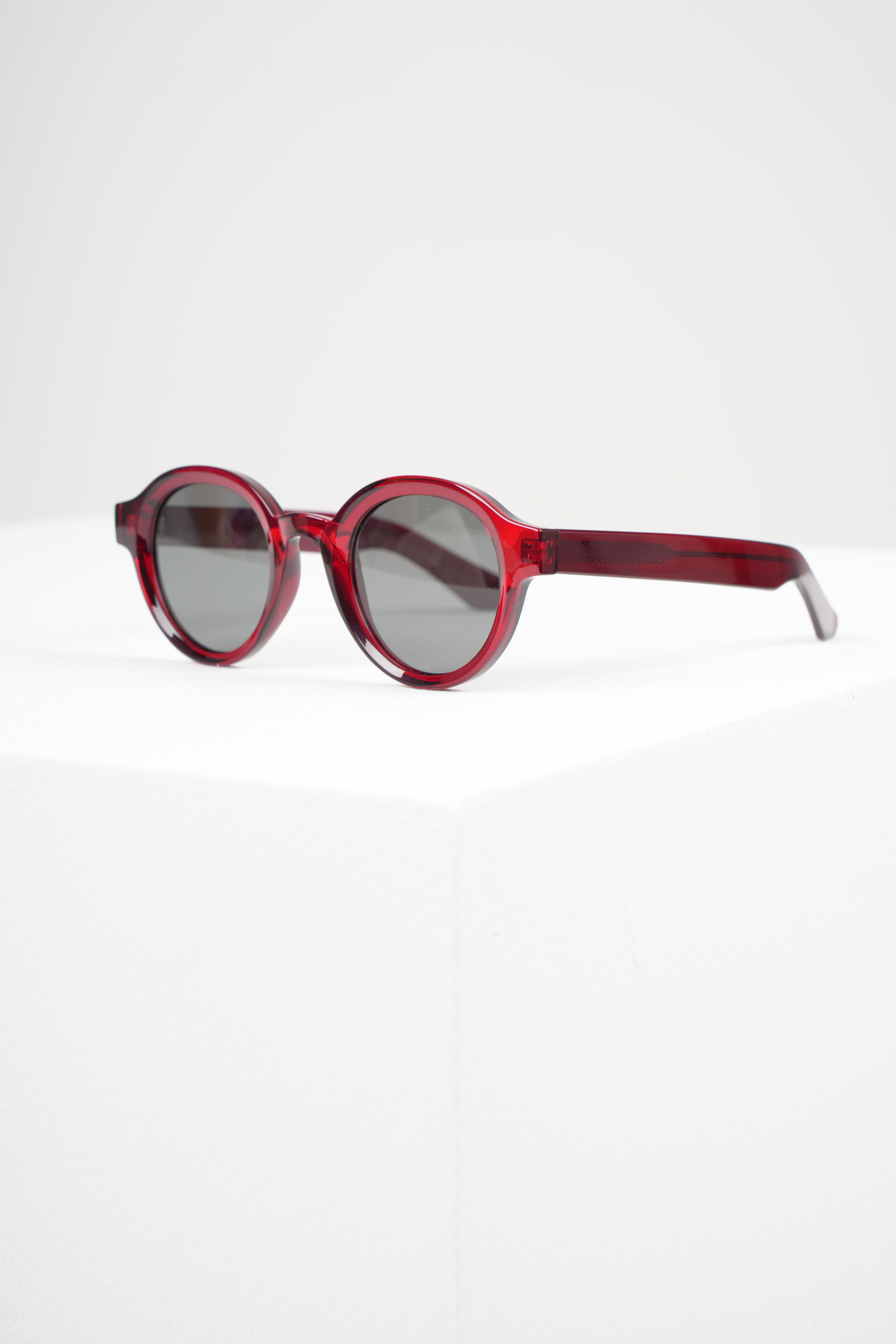 ROYAL EYEWEAR RE31106 KIRMIZI POLARIZE GÜNEŞ GÖZLÜĞÜGözlükWATCHOFROYALRE31106ROYAL EYEWEAR RE31106 KIRMIZI POLARIZE GÜNEŞ GÖZLÜĞÜ