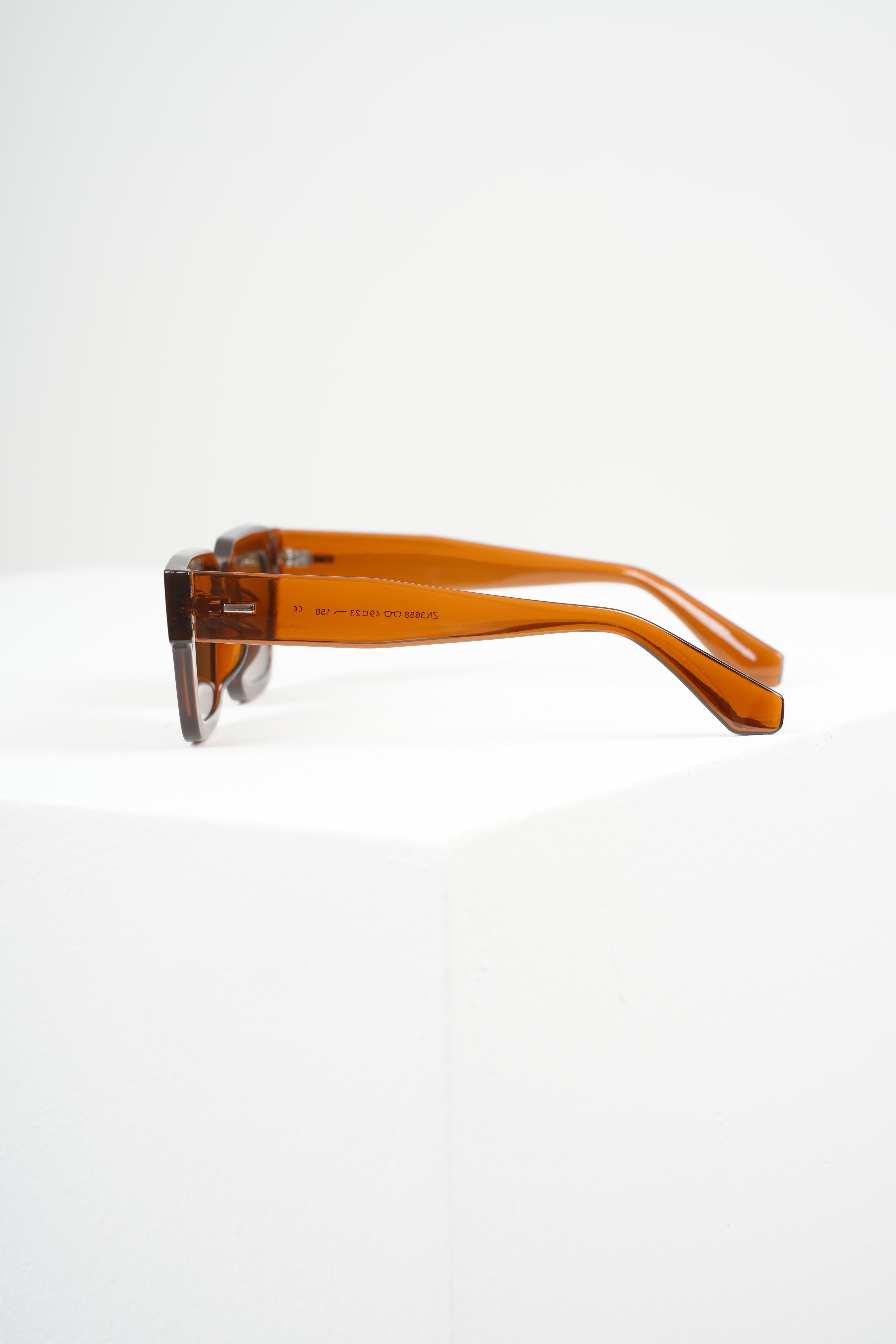 ROYAL EYEWEAR RE3688 KAHVERENGİ GÜNEŞ GÖZLÜĞÜGözlükWATCHOFROYALRE3688ROYAL EYEWEAR RE3688 KAHVERENGİ GÜNEŞ GÖZLÜĞÜ
