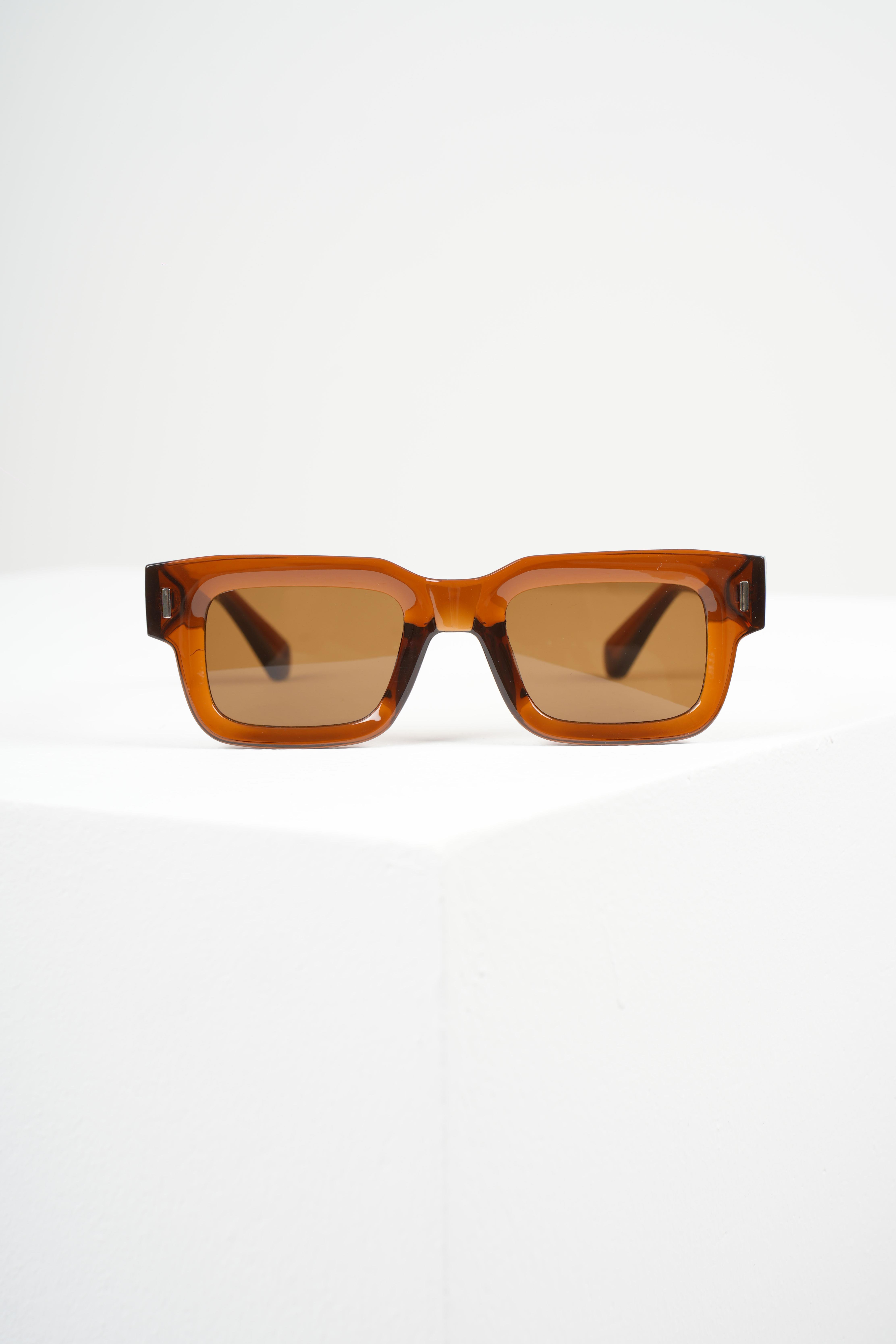 ROYAL EYEWEAR RE3688 KAHVERENGİ GÜNEŞ GÖZLÜĞÜGözlükWATCHOFROYALRE3688ROYAL EYEWEAR RE3688 KAHVERENGİ GÜNEŞ GÖZLÜĞÜ