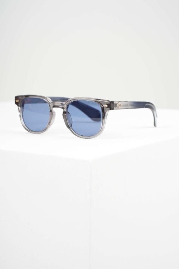 ROYAL EYEWEAR RE6508 GRİ UNİSEX GÜNEŞ GÖZLÜĞÜEyewearWATCHOFROYALRE6508ROYAL EYEWEAR RE6508 GRİ UNİSEX GÜNEŞ GÖZLÜĞÜ