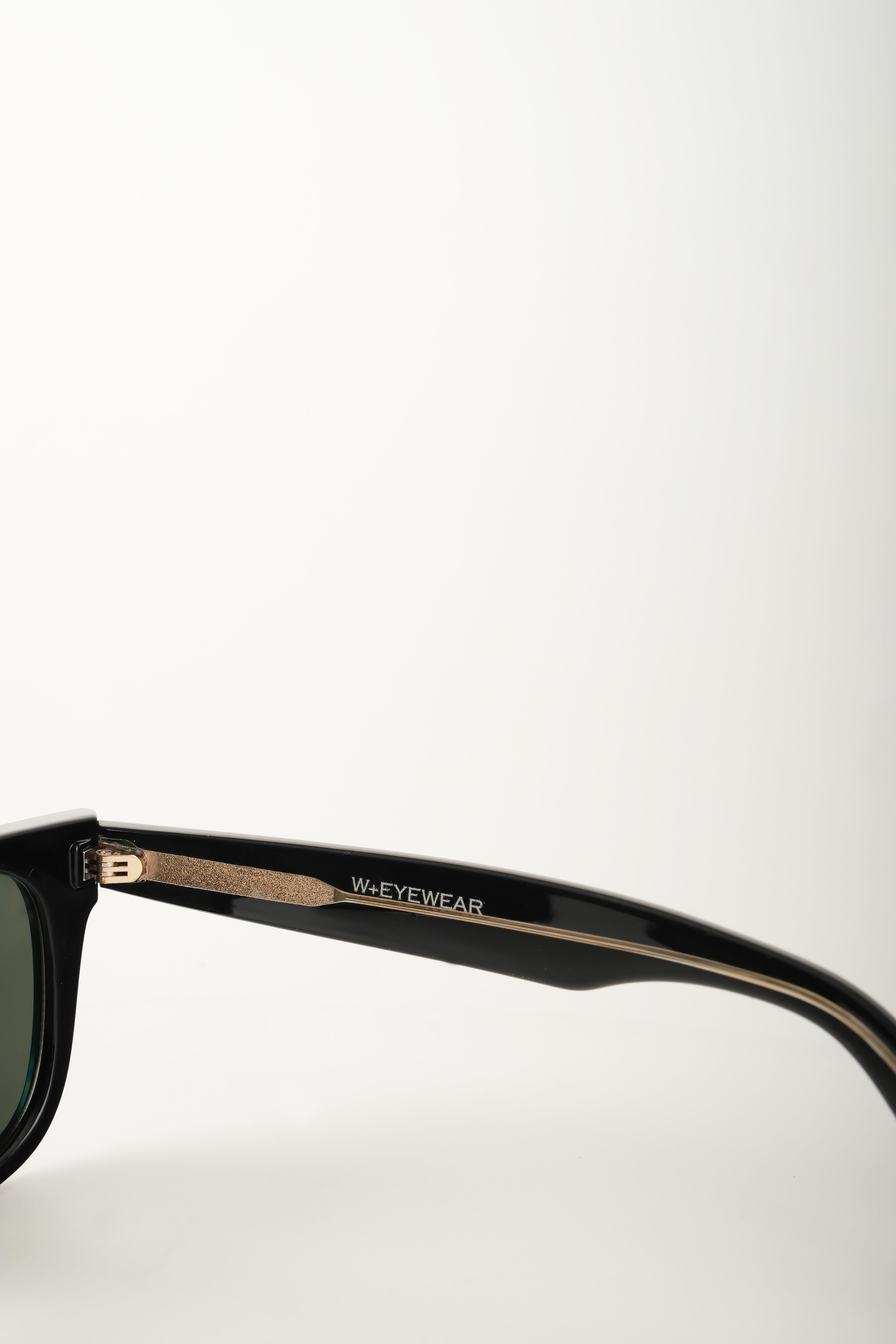 ROYAL EYEWEAR RE6802 SİYAH YEŞİL UNISEX GÜNEŞ GÖZLÜĞÜGözlükWATCHOFROYALRE6802ROYAL EYEWEAR RE6802 SİYAH YEŞİL UNISEX GÜNEŞ GÖZLÜĞÜ