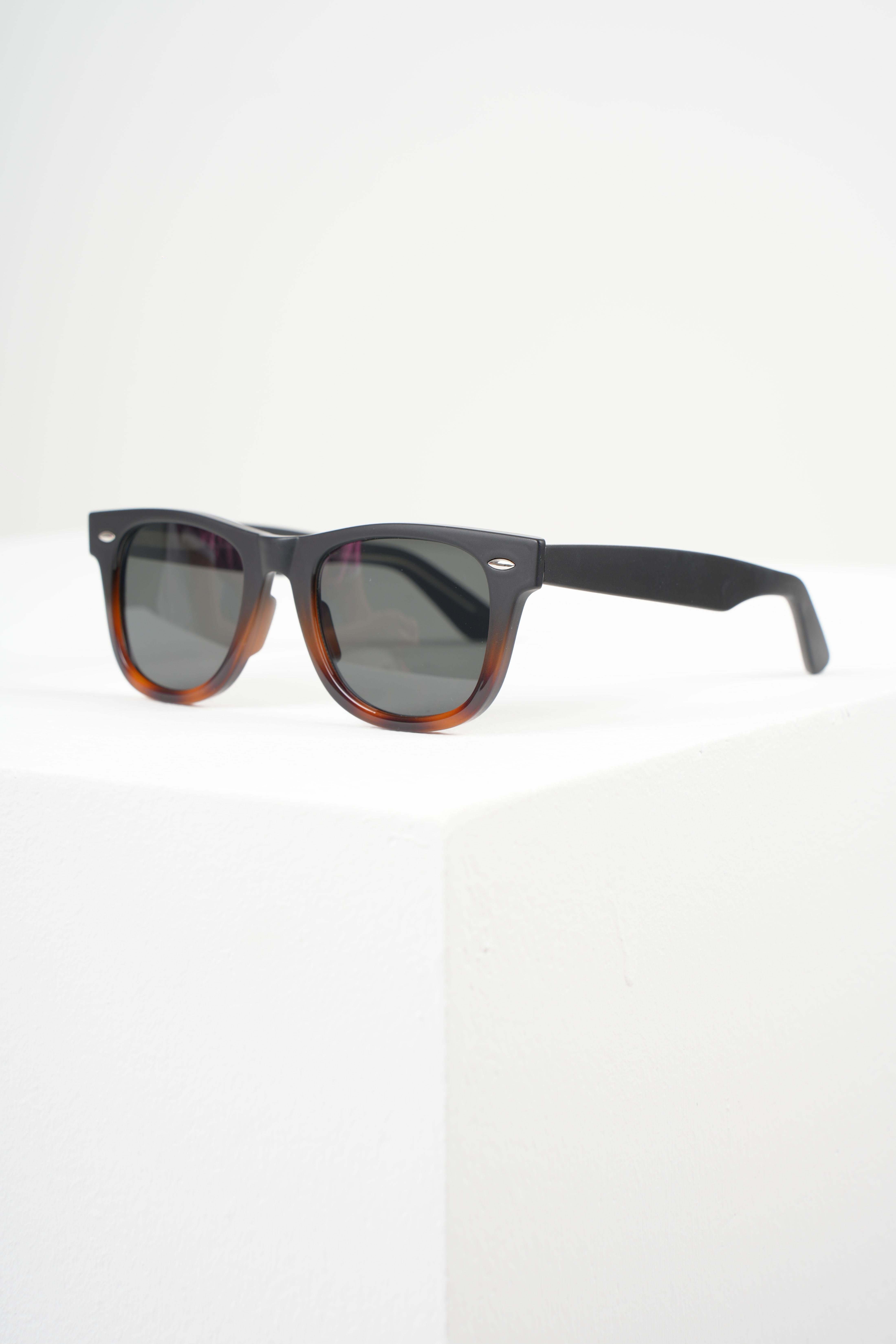 ROYAL EYEWEAR RE6802 LEOPAR  SİYAH UNISEX GÜNEŞ GÖZLÜĞÜGözlükWATCHOFROYALRE6802ROYAL EYEWEAR RE6802 LEOPAR  SİYAH UNISEX GÜNEŞ GÖZLÜĞÜ