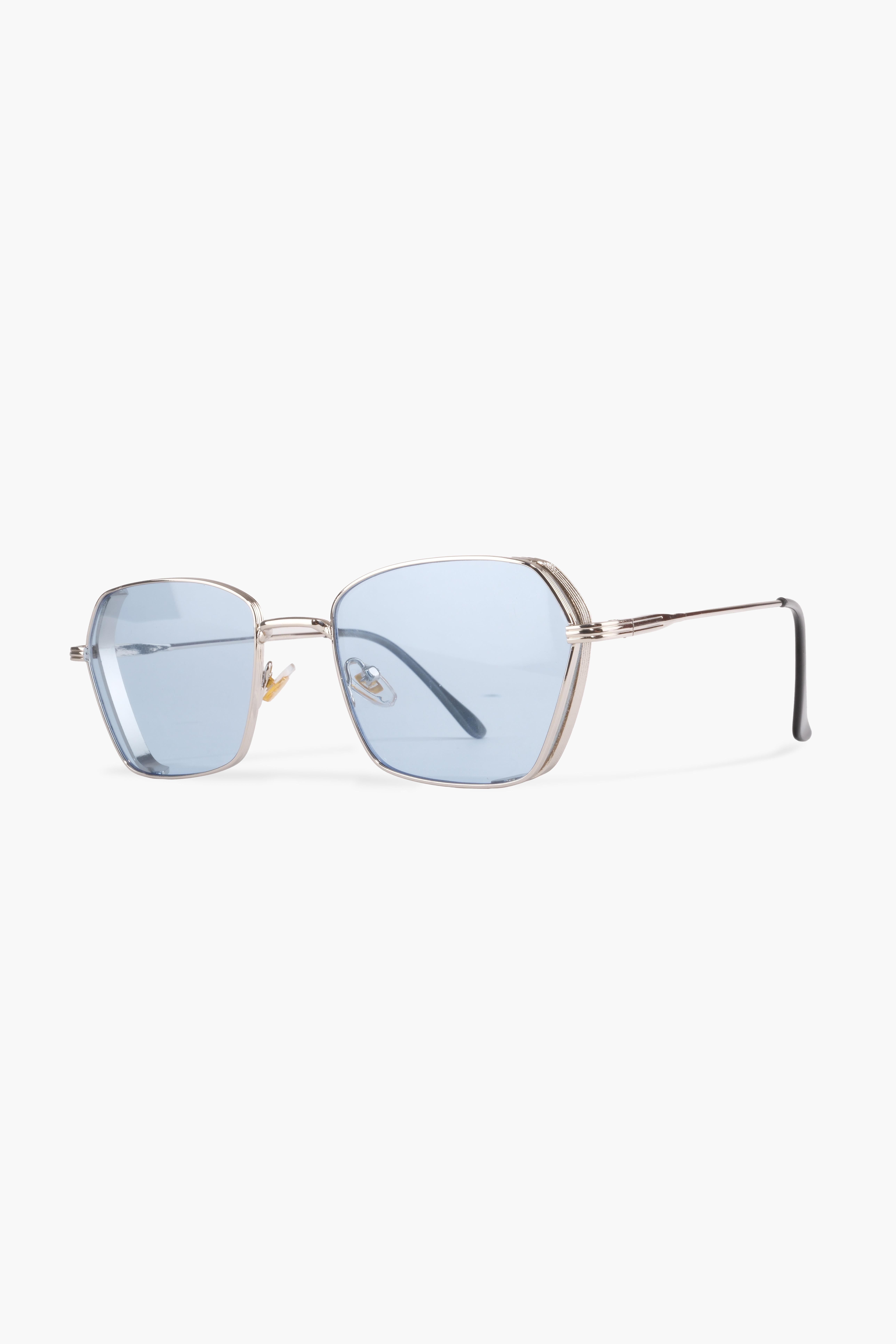 ROYAL EYEWEAR RE8056 SILVER MAVİ GÜNEŞ GÖZLÜĞÜGözlükWATCHOFROYALRE8056ROYAL EYEWEAR RE8056 SILVER MAVİ GÜNEŞ GÖZLÜĞÜ