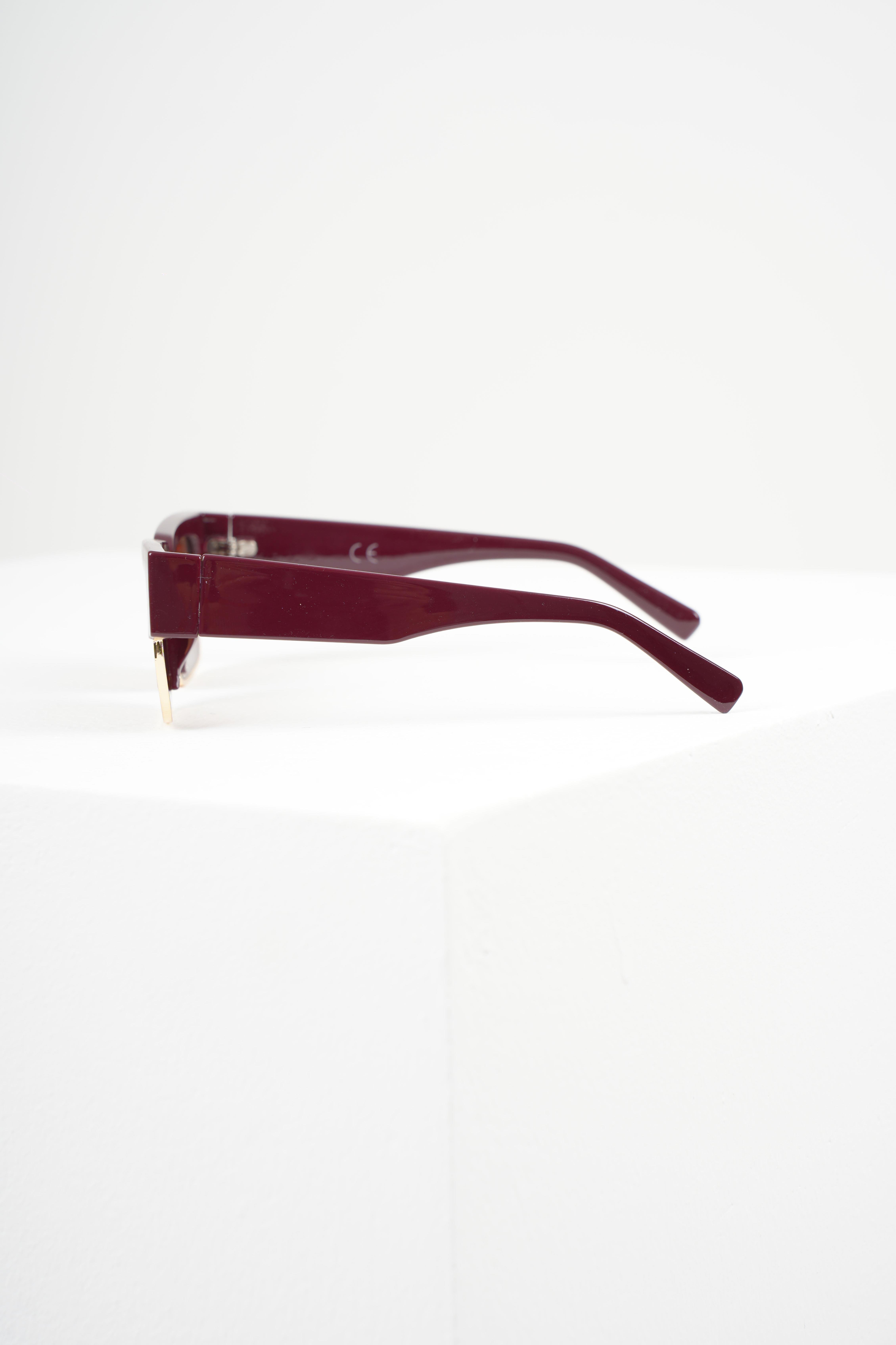 ROYAL EYEWEAR RE9171 KAHVERENGİ GÜNEŞ GÖZLÜĞÜGözlükWATCHOFROYALRE9171ROYAL EYEWEAR RE9171 KAHVERENGİ GÜNEŞ GÖZLÜĞÜ