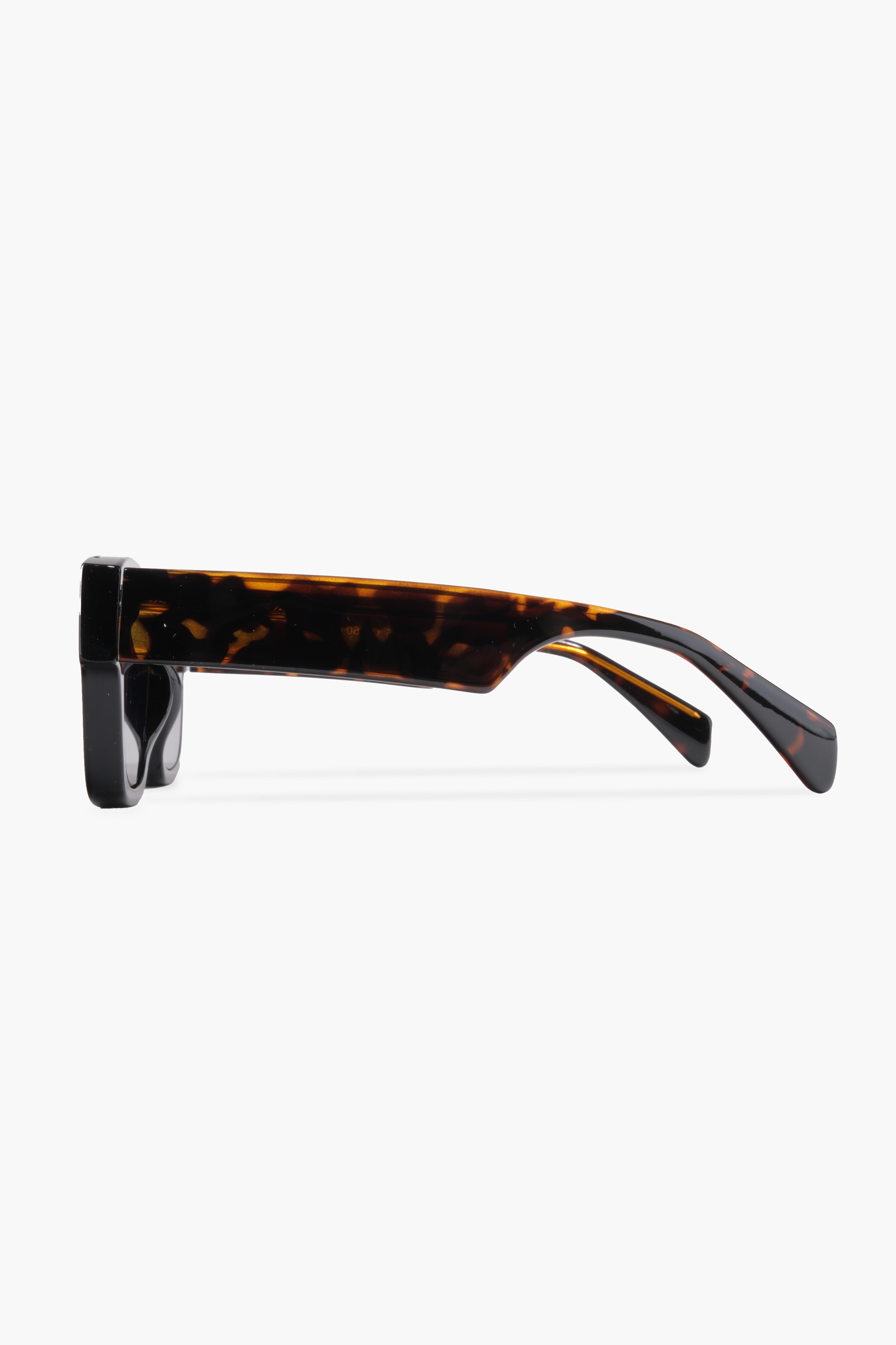 ROYAL EYEWEAR RE9805 KOYU SİYAH UNISEX GÜNEŞ GÖZLÜĞÜGözlükWATCHOFROYALRE9805ROYAL EYEWEAR RE9805 KOYU SİYAH UNISEX GÜNEŞ GÖZLÜĞÜ