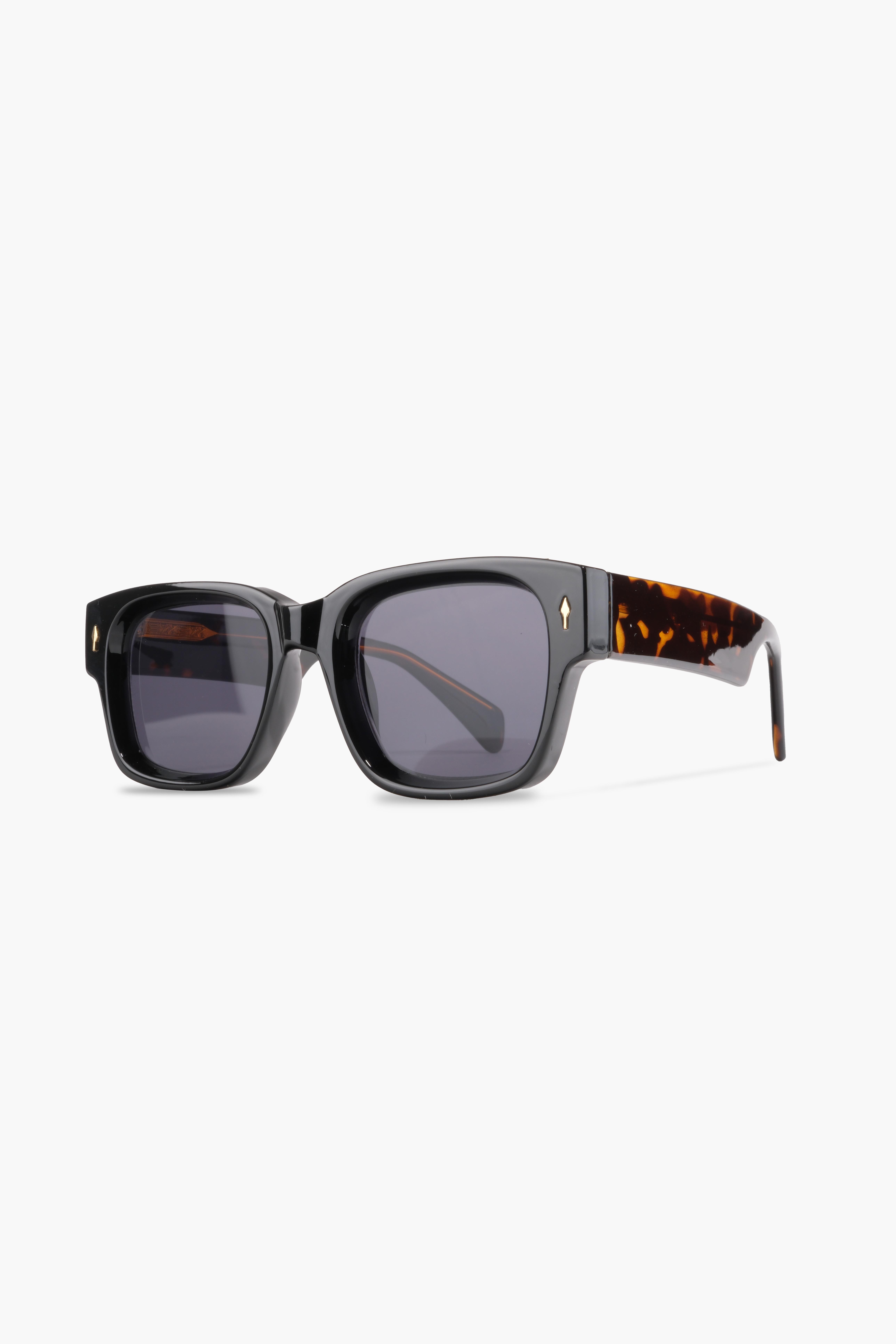 ROYAL EYEWEAR RE9805 KOYU SİYAH UNISEX GÜNEŞ GÖZLÜĞÜGözlükWATCHOFROYALRE9805ROYAL EYEWEAR RE9805 KOYU SİYAH UNISEX GÜNEŞ GÖZLÜĞÜ