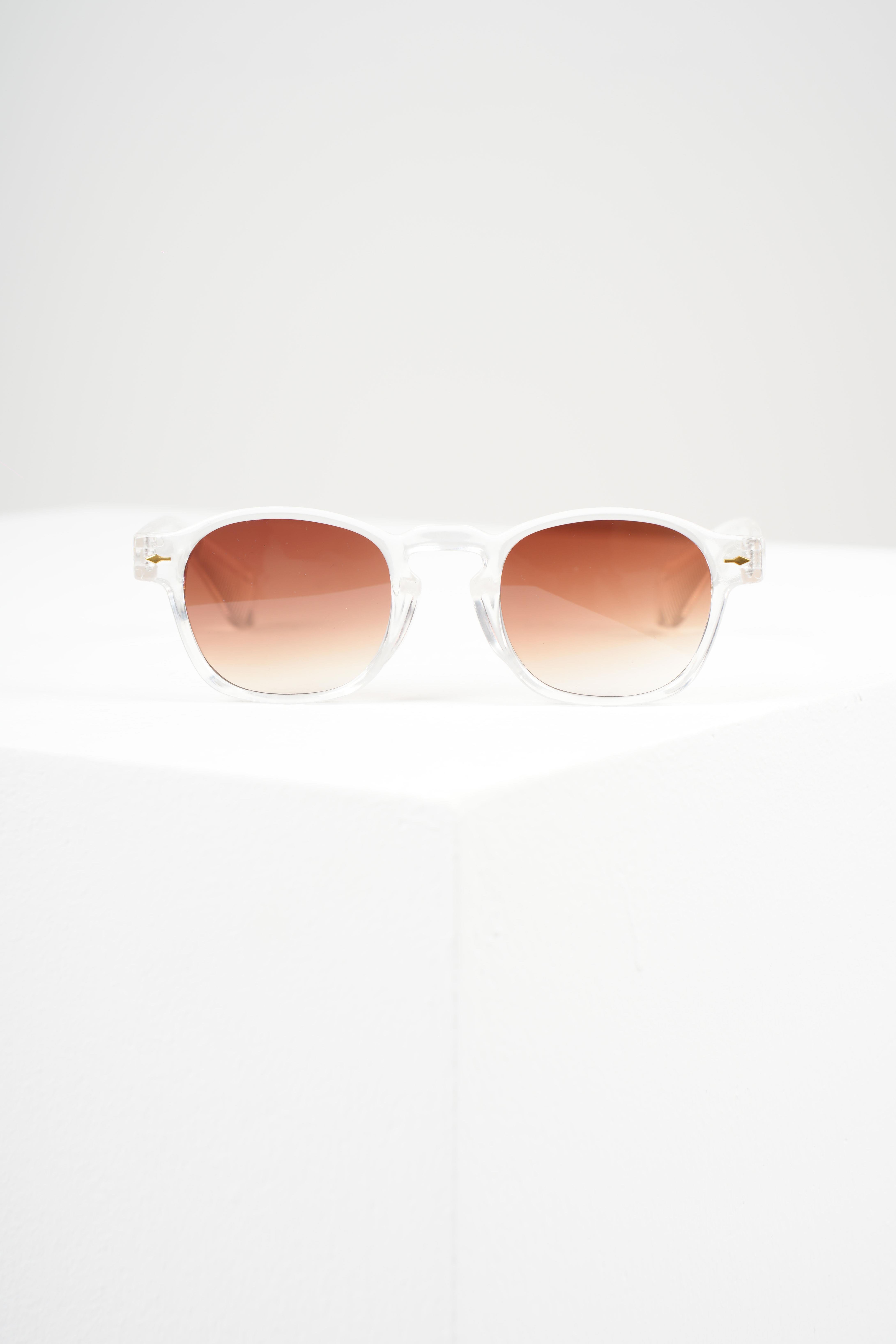 ROYAL EYEWEAR RE982 TRANSPARENT BROWN UNISEX SUNGLASSESEyewearWATCHOFROYALRE982ROYAL EYEWEAR RE982 TRANSPARENT BROWN UNISEX SUNGLASSES