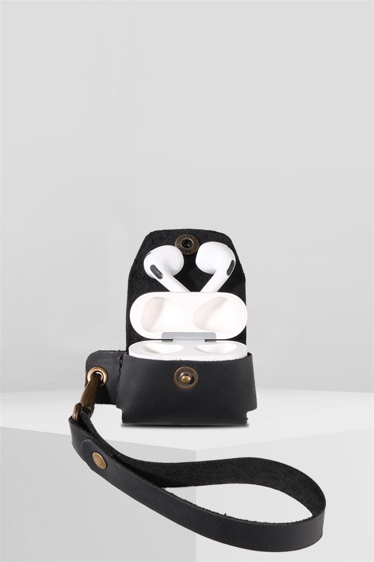 Apple Airpods Pro Hakiki Deri Kılıf+Anahtarlık Mat SiyahPhone CaseWATCHOFROYALAİRPODSKILIFANAHTARLIKApple Airpods Pro Hakiki Deri Kılıf+Anahtarlık Mat Siyah