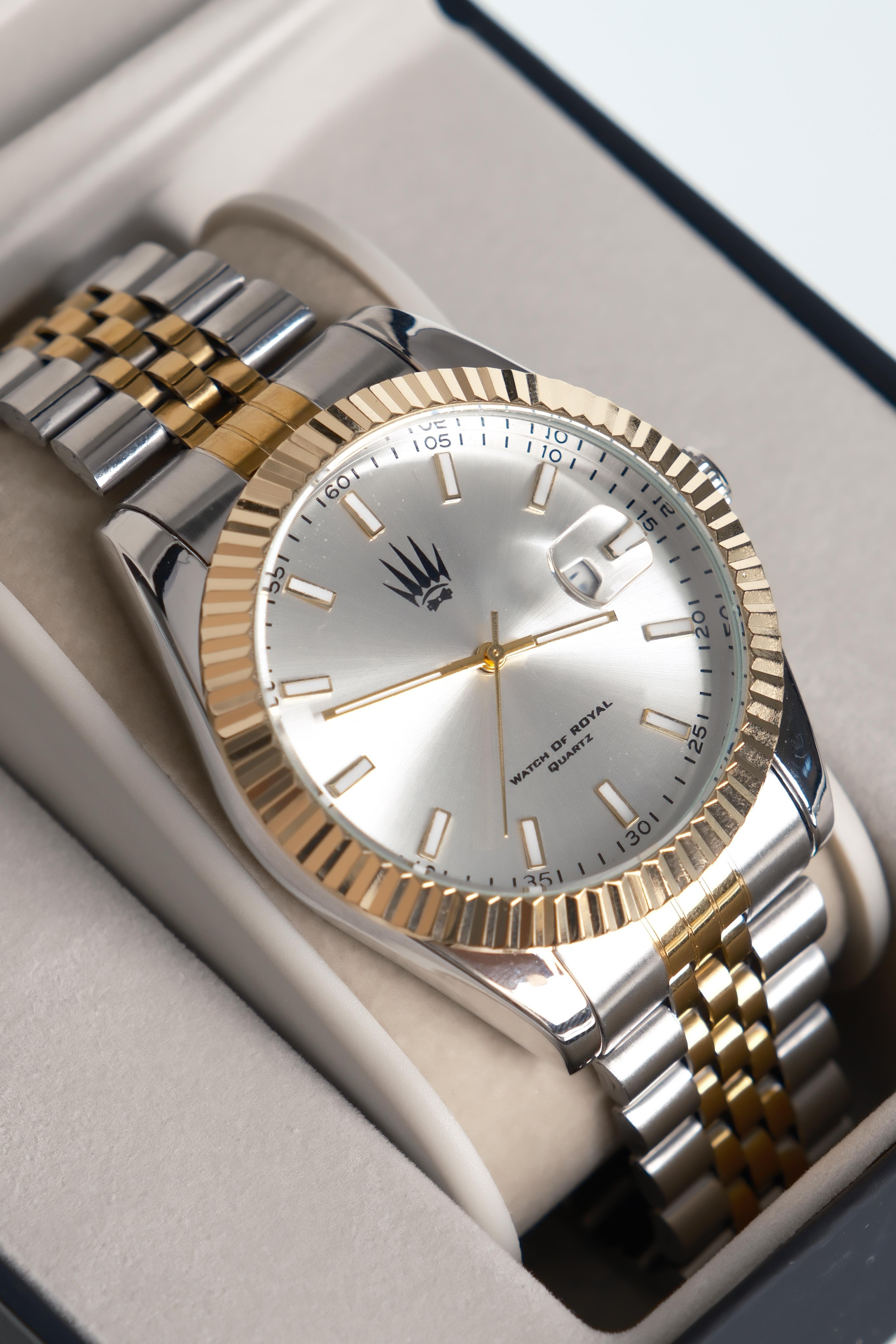 Crest Line Silver Gold White Kol SaatiKol SaatiWATCHOFROYALCrest LineCrest Line Silver Gold White Kol Saati