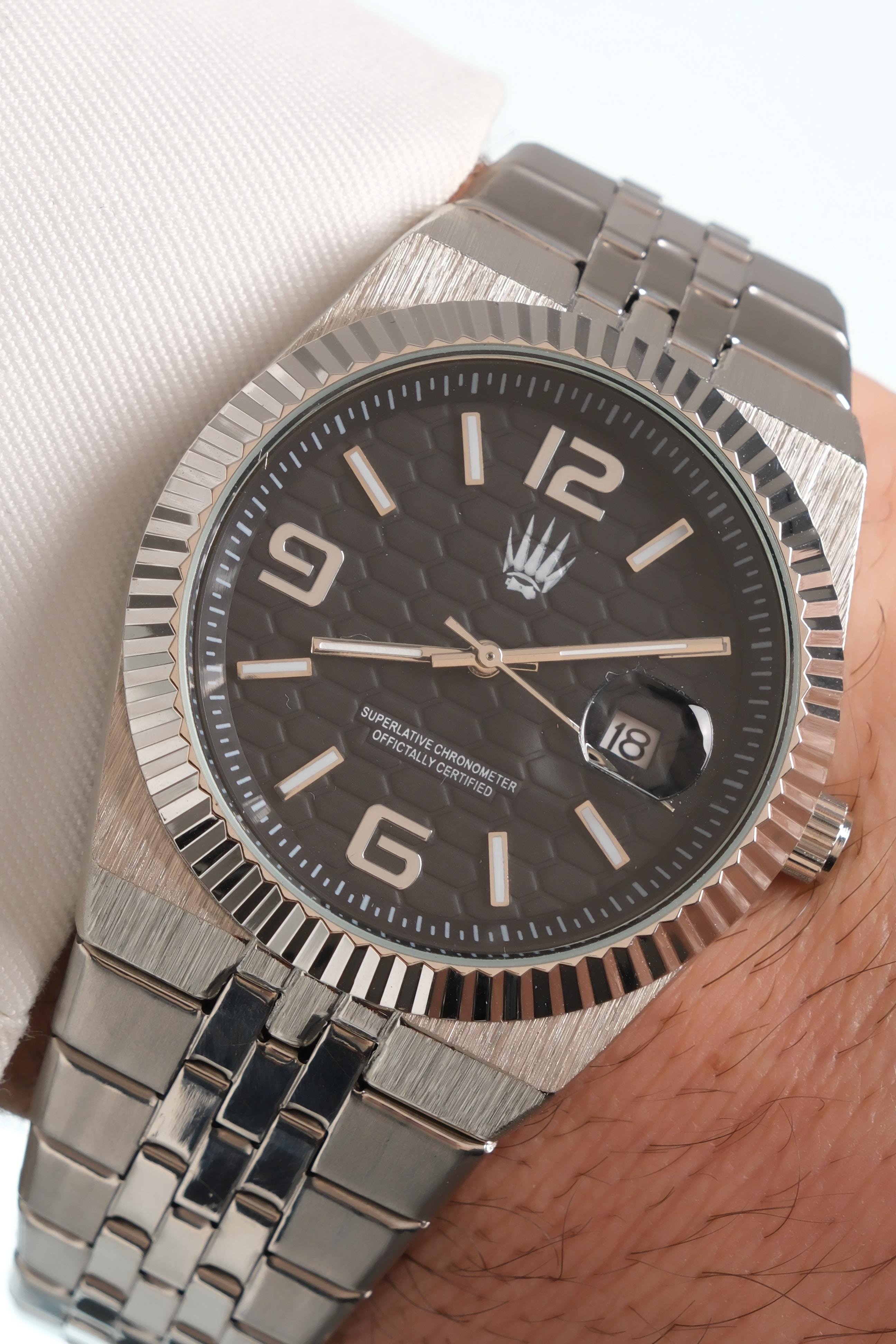 Hexora Prime Silver Black Çelik Kol SaatiWatchesWATCHOFROYALHexora PrimeHexora Prime Silver Black Çelik Kol Saati