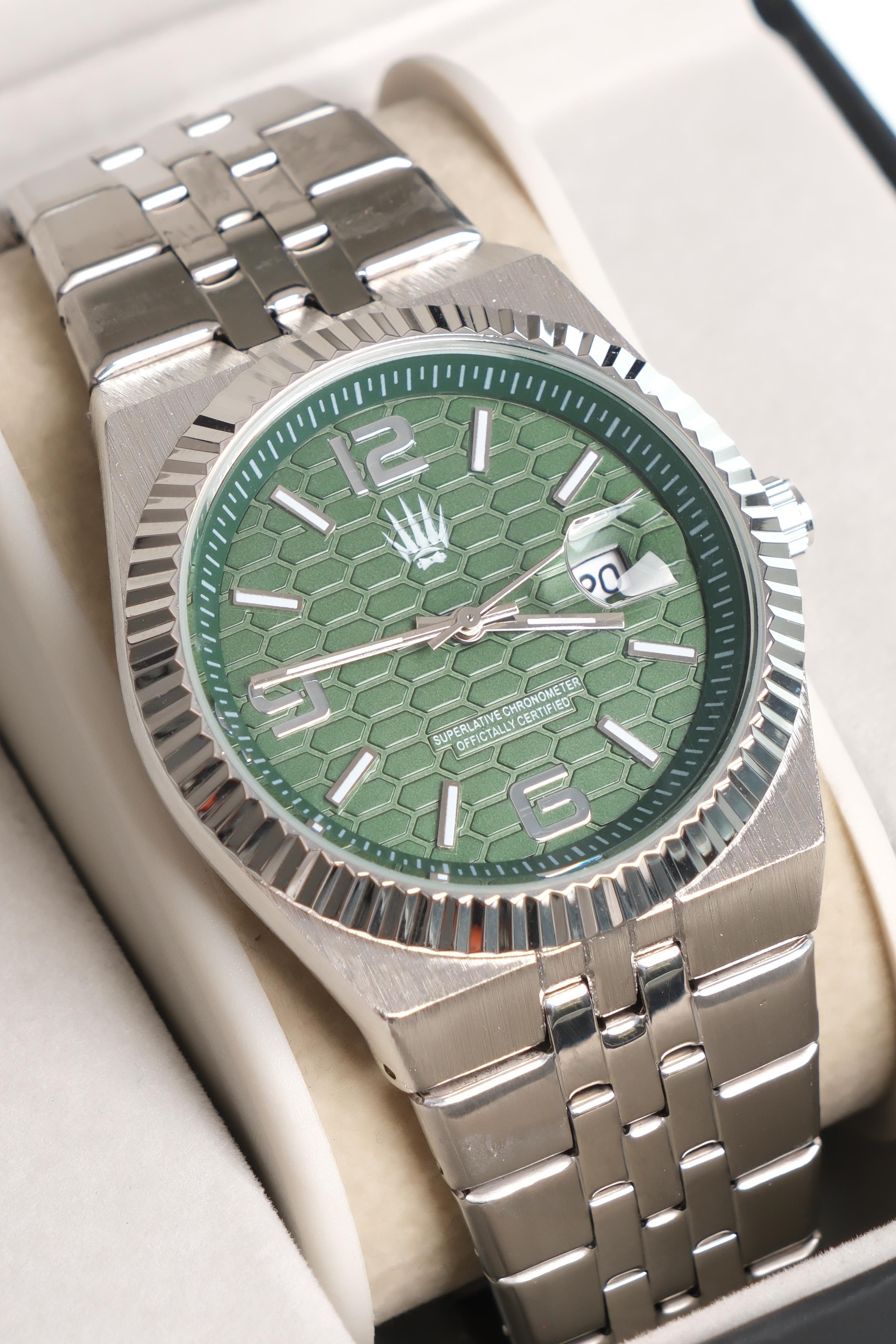 Hexora Prime Silver Green Çelik Kol SaatiWatchesWATCHOFROYALHexora PrimeHexora Prime Silver Green Çelik Kol Saati